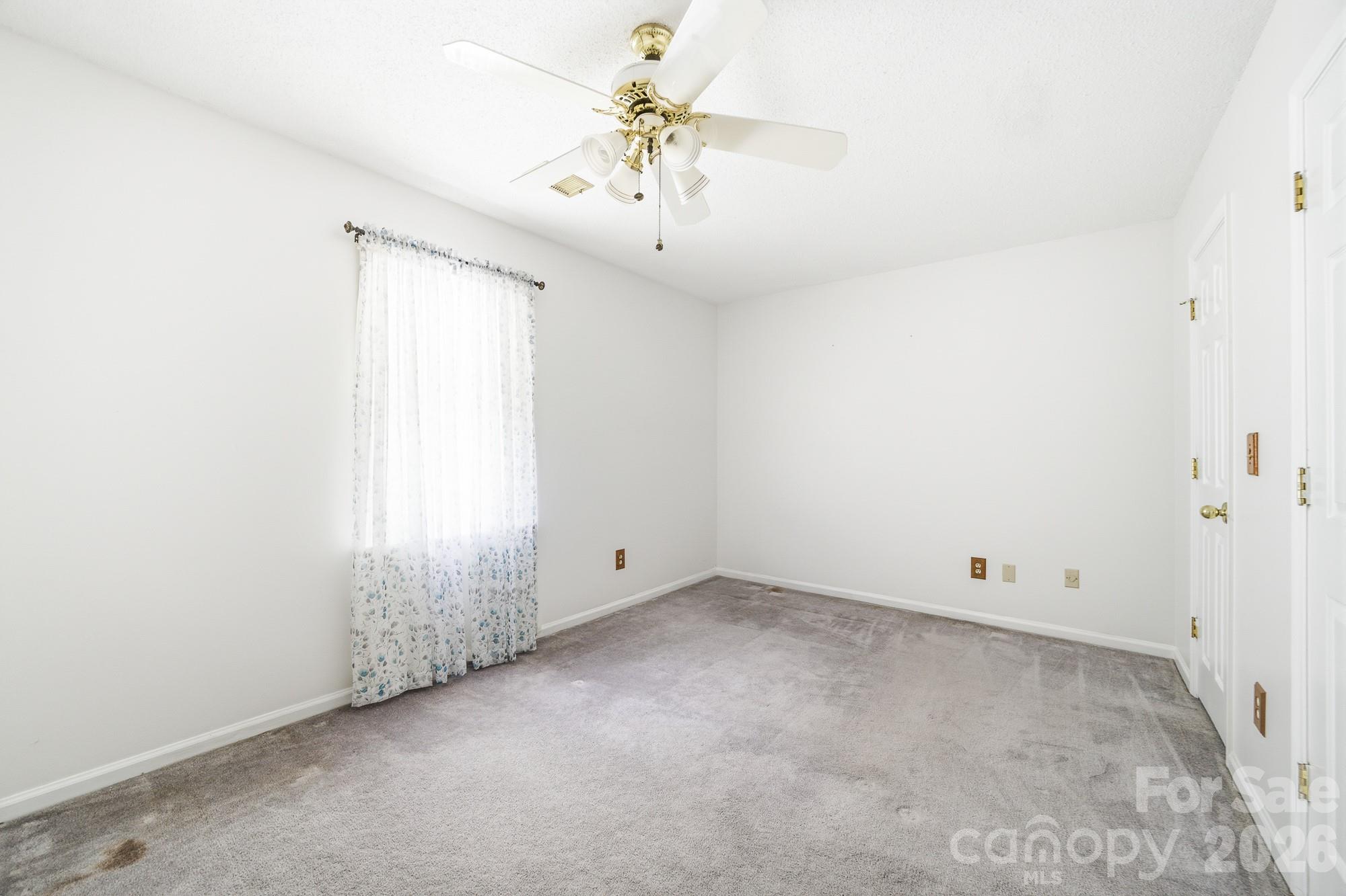 810 Balsam Terrace — Charlotte
