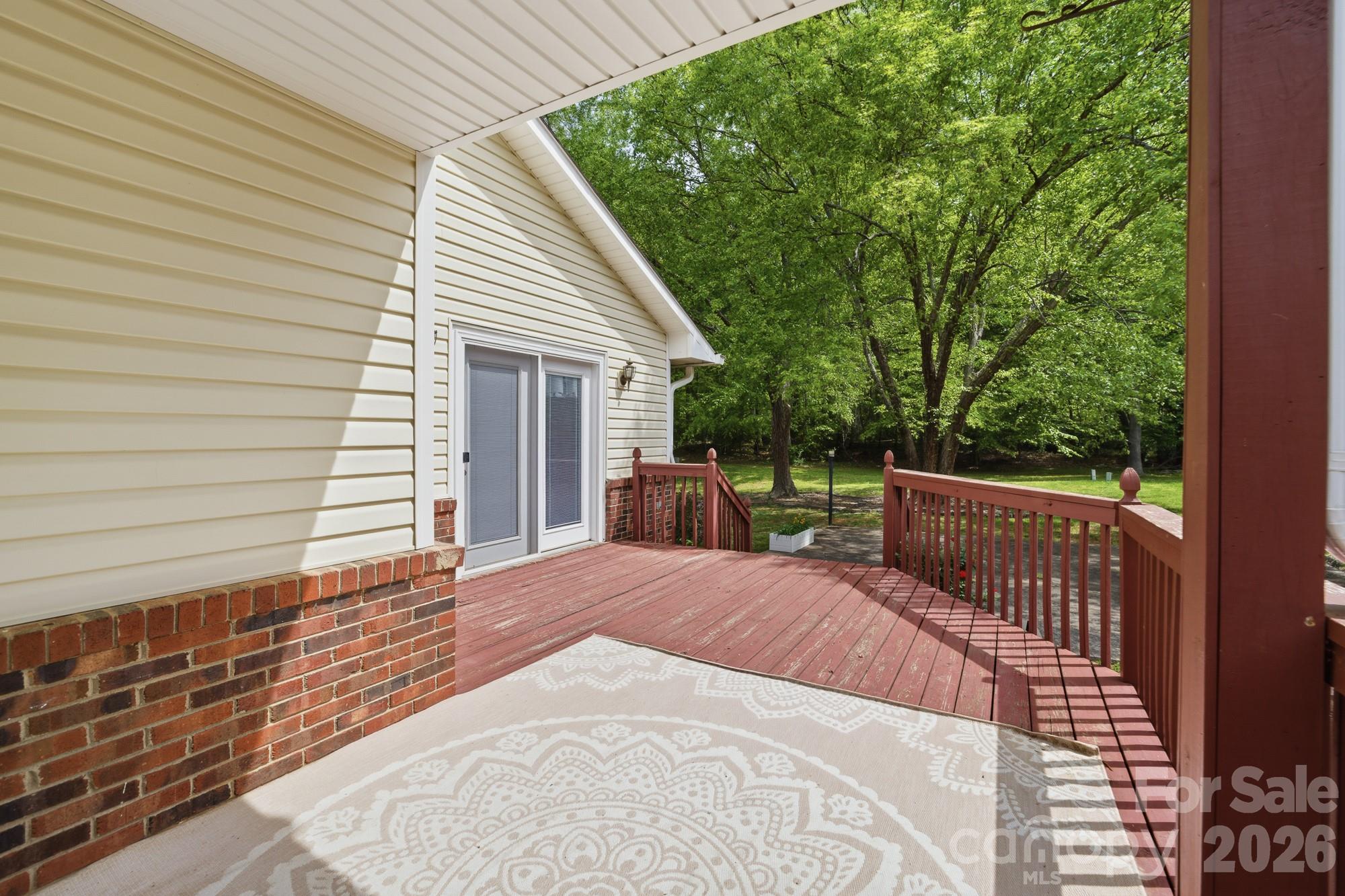 810 Balsam Terrace — Charlotte