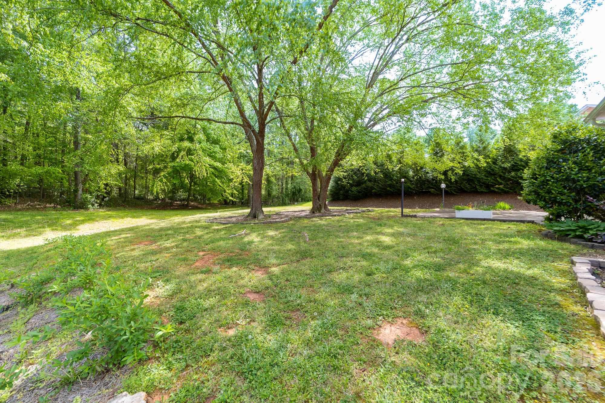 810 Balsam Terrace — Charlotte
