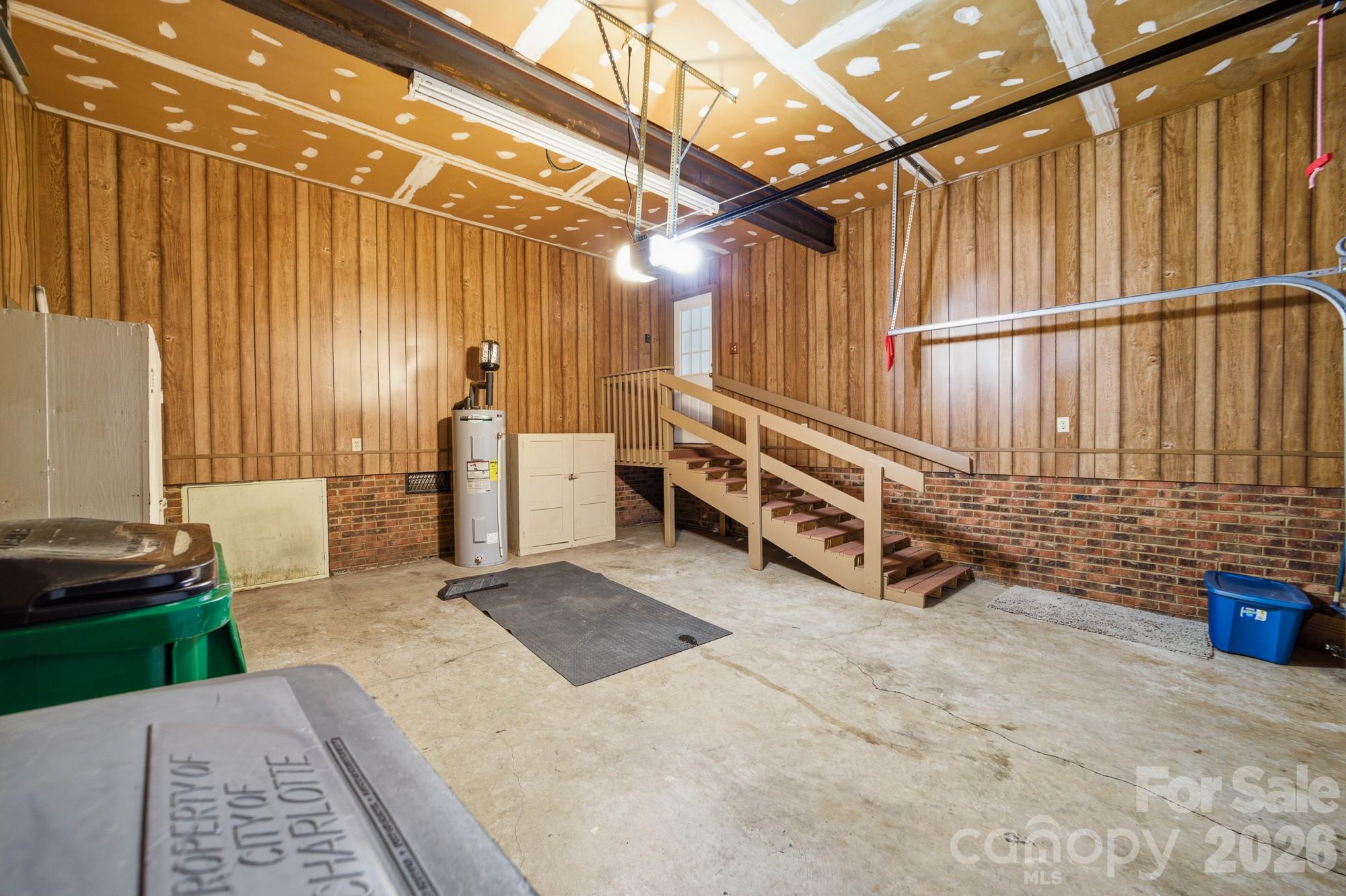 810 Balsam Terrace — Charlotte