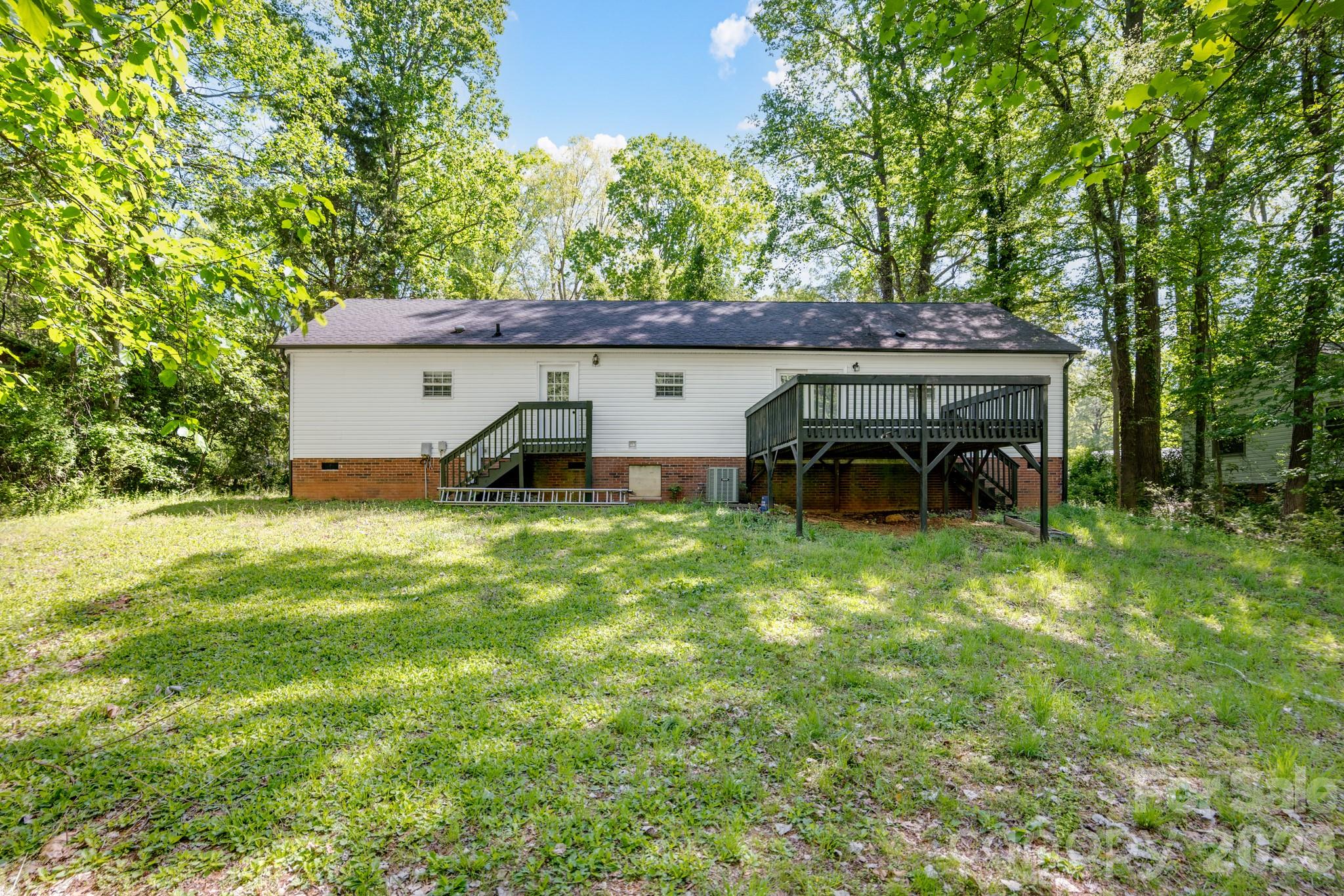 116 Springdale Drive — York