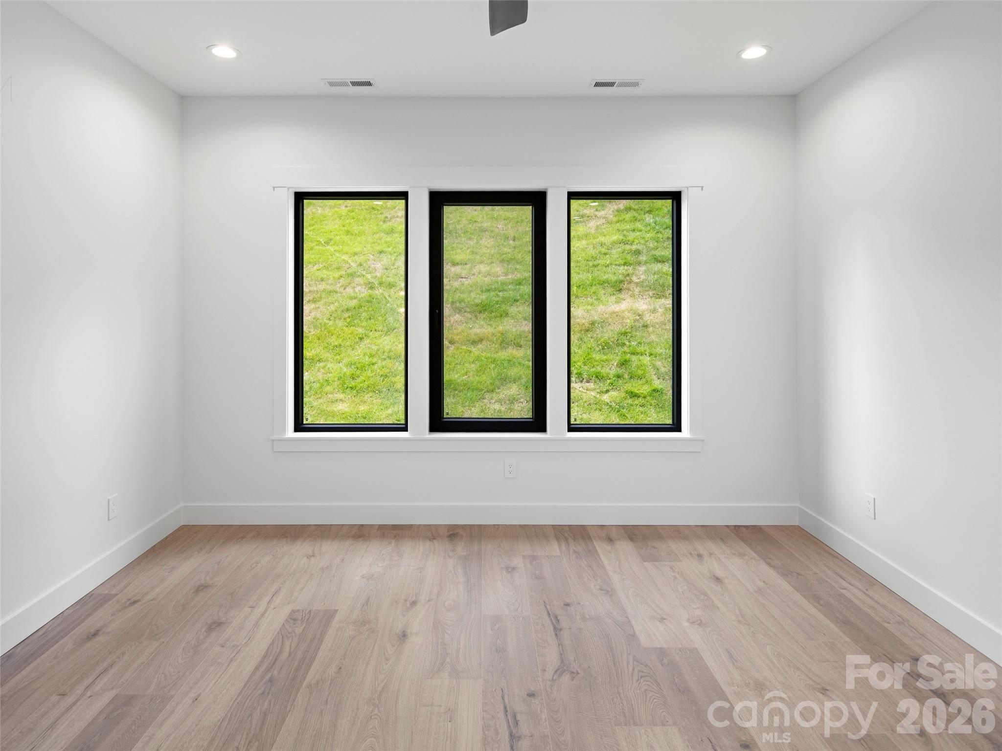 504 Blue River Drive — Arden
