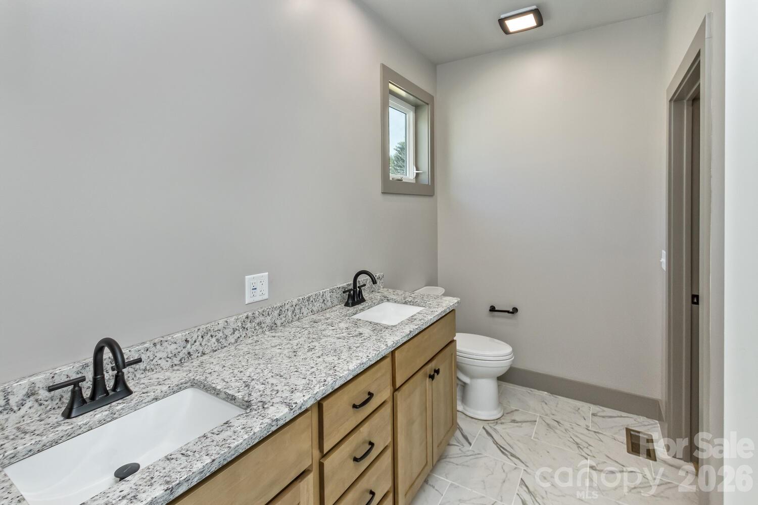231 EDGEWOOD Road S #5 — Asheville