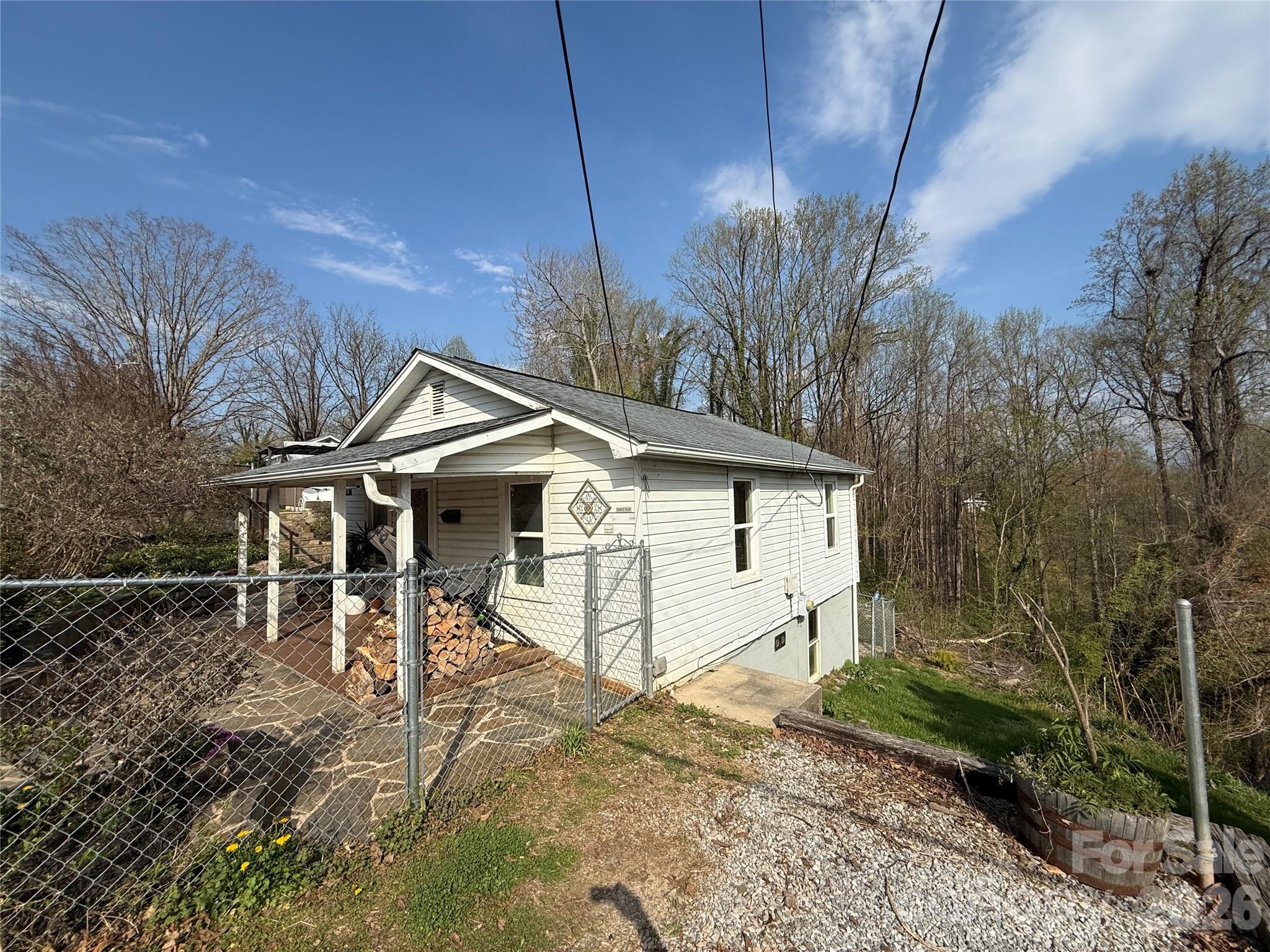 119 Seagle Street — Marion