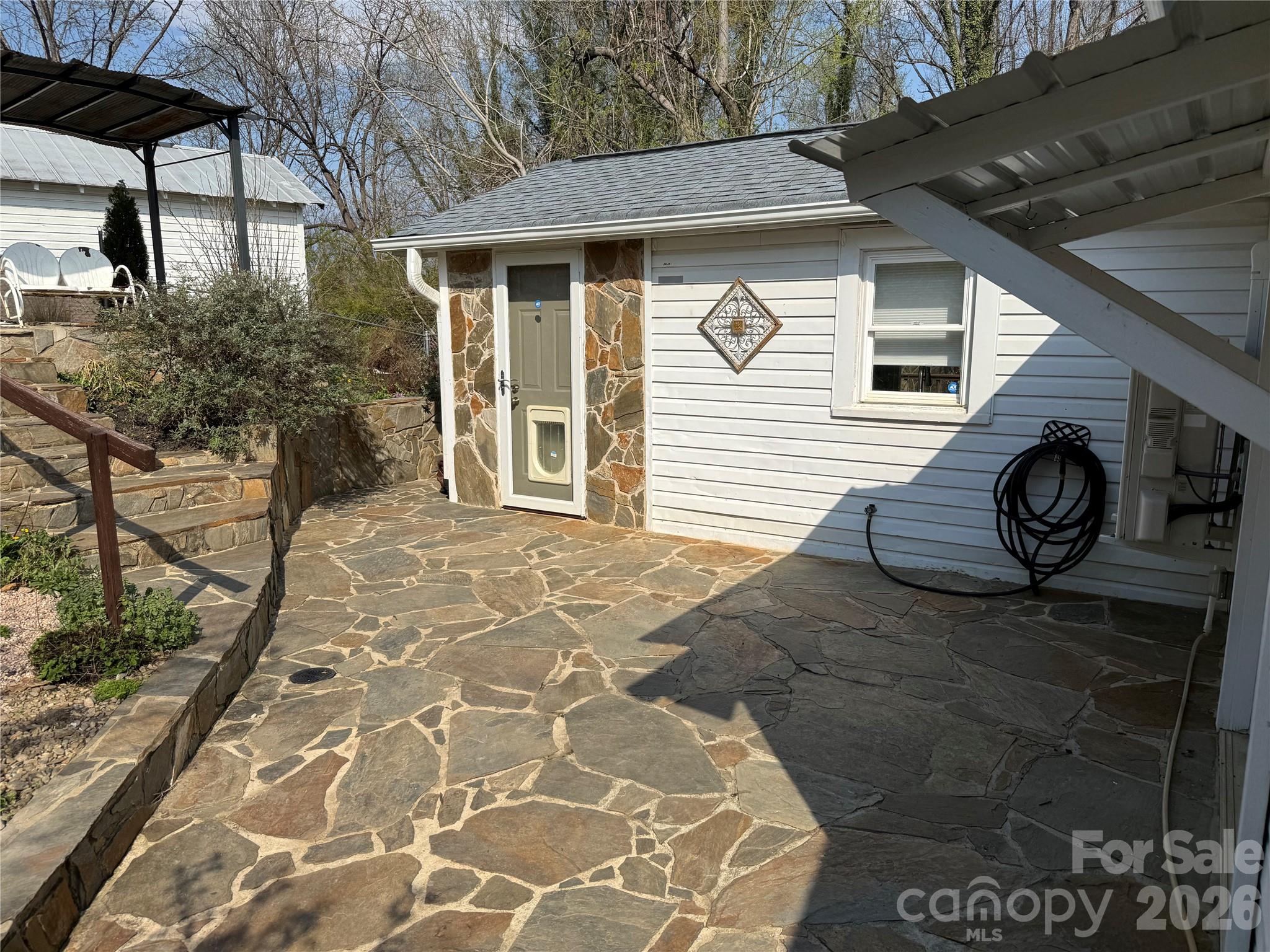 119 Seagle Street — Marion