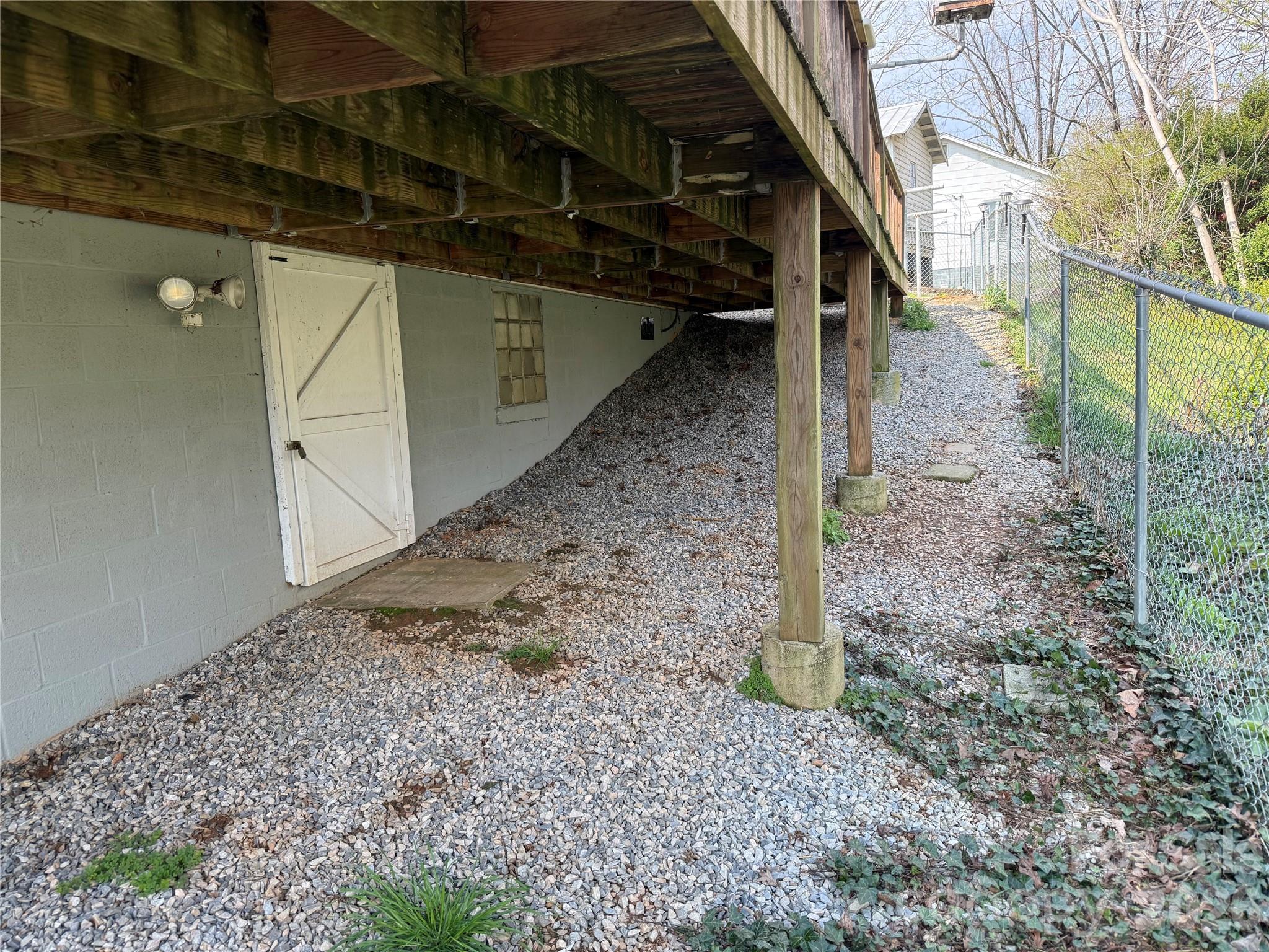 119 Seagle Street — Marion