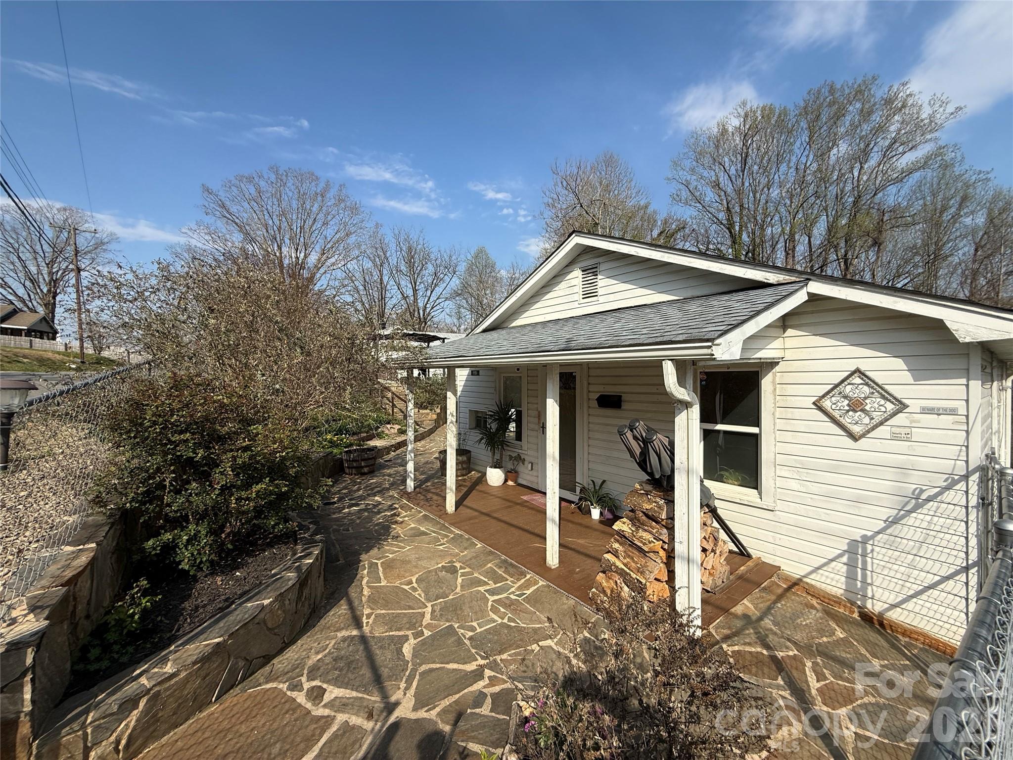 119 Seagle Street — Marion
