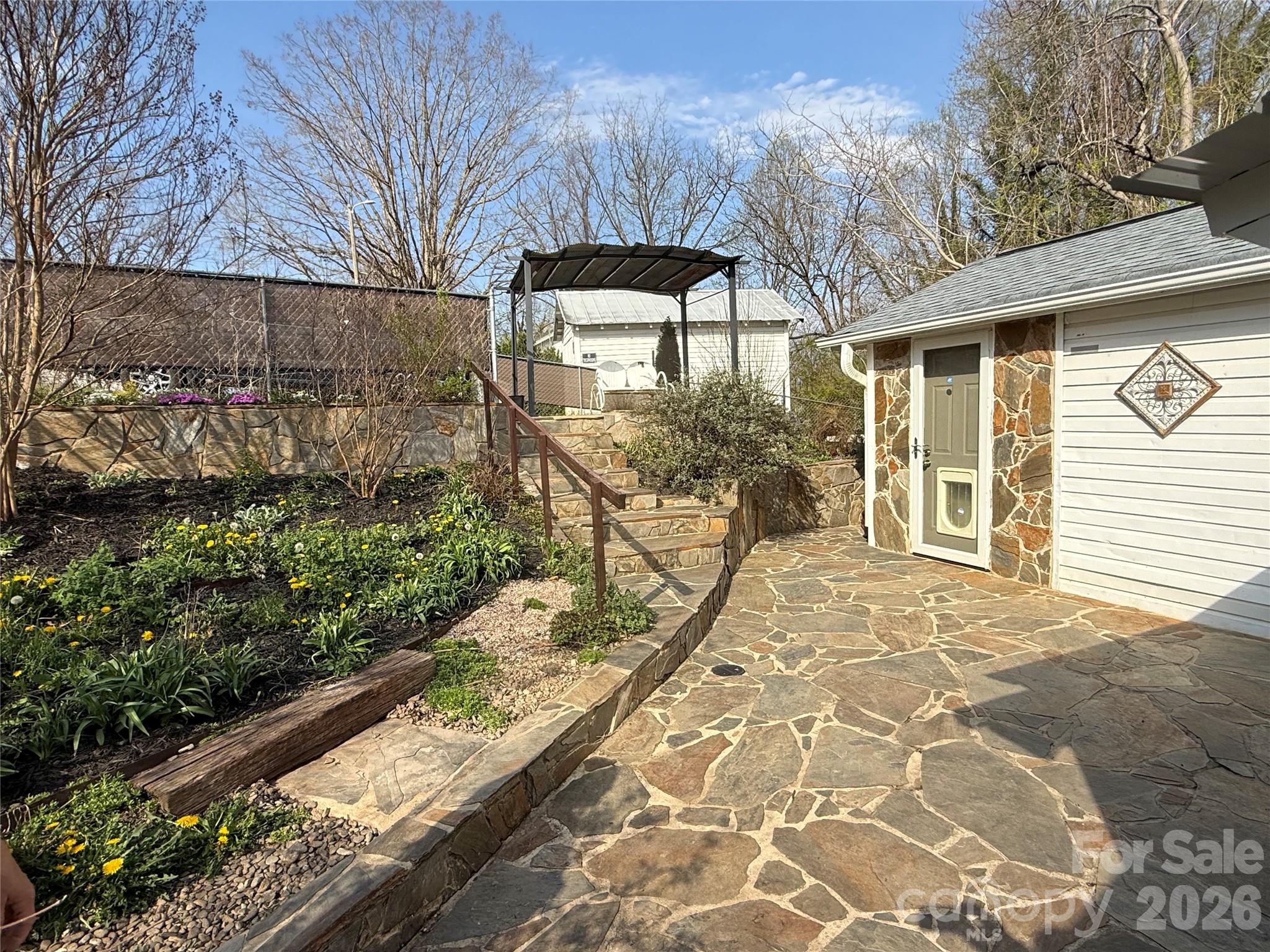 119 Seagle Street — Marion