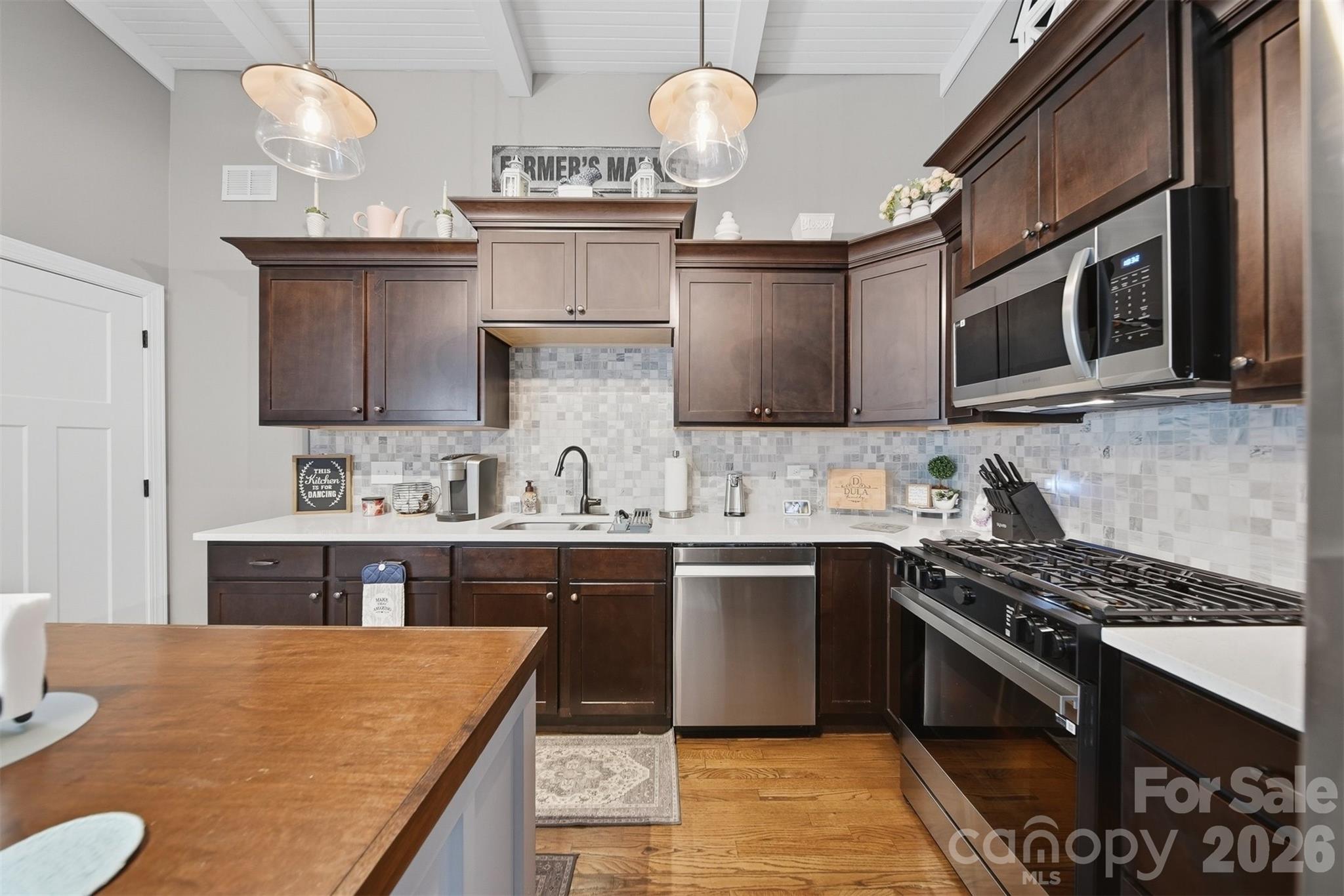 1300 Laurel Street NE — Valdese