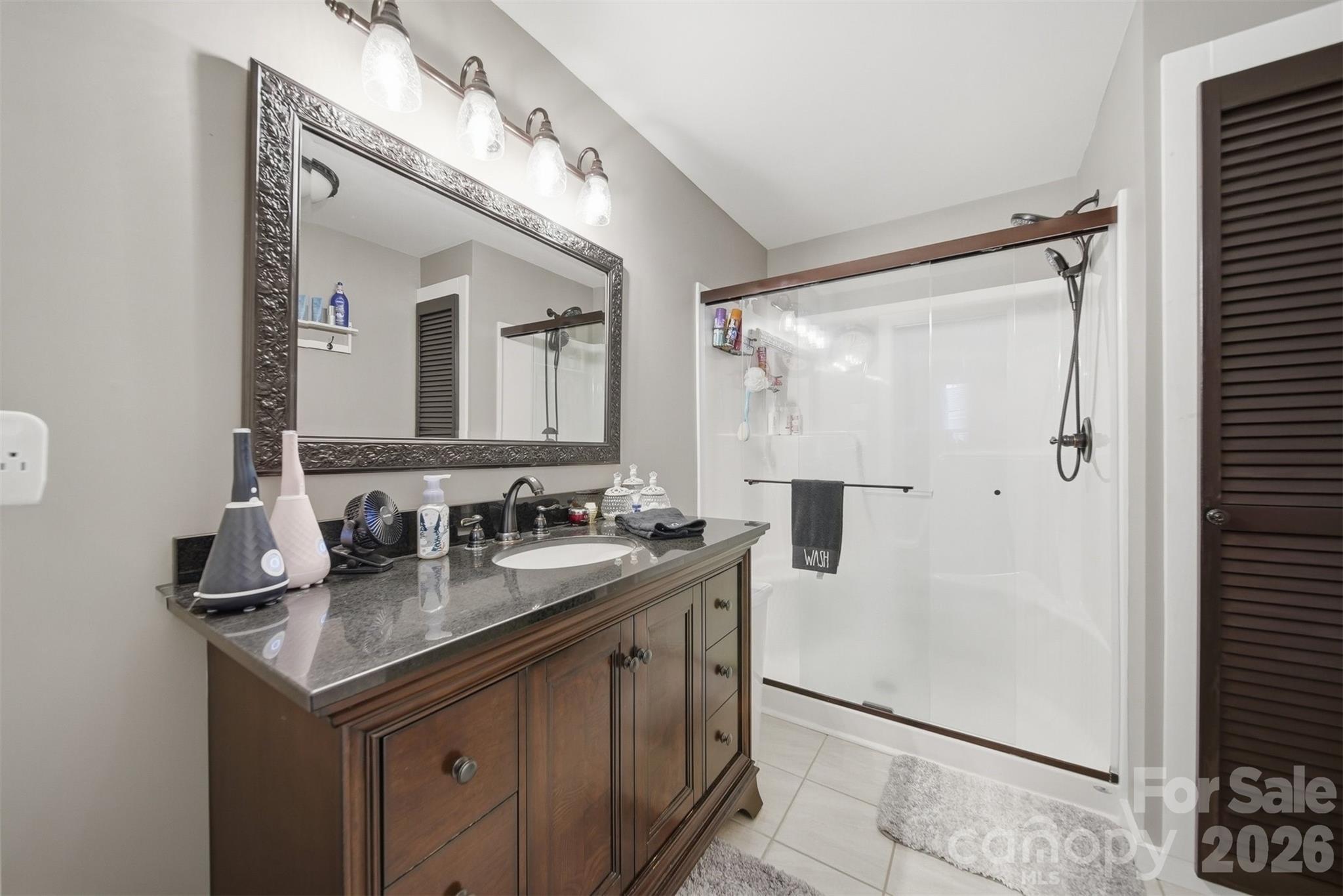 1300 Laurel Street NE — Valdese