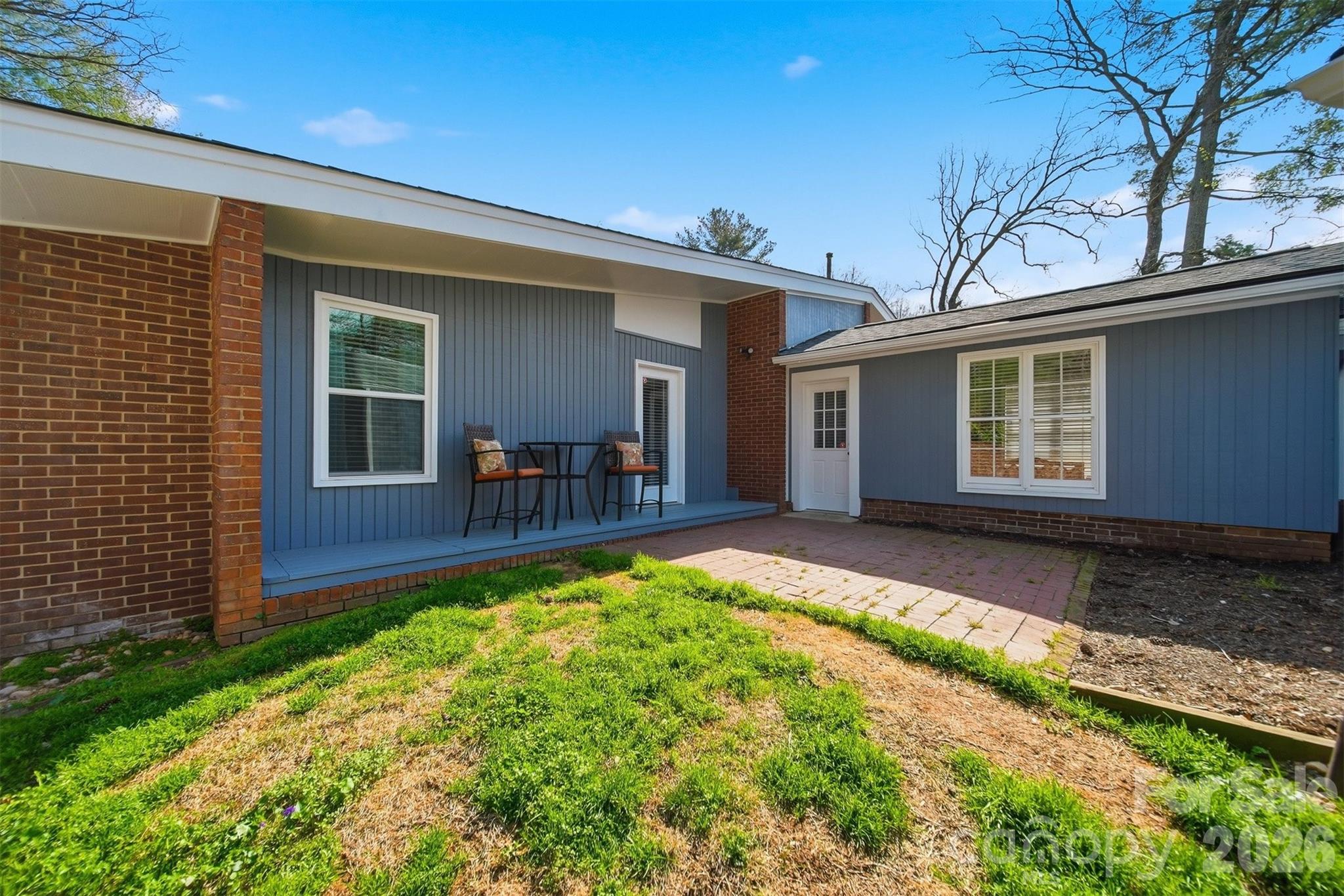 1300 Laurel Street NE — Valdese