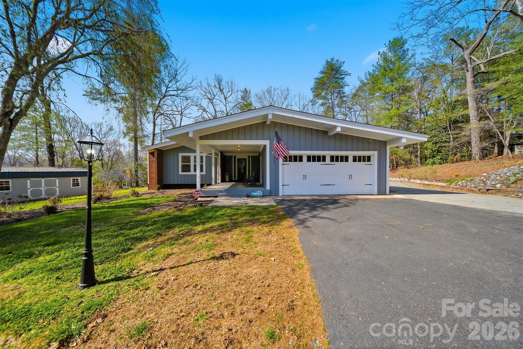 1300 Laurel Street NE — Valdese