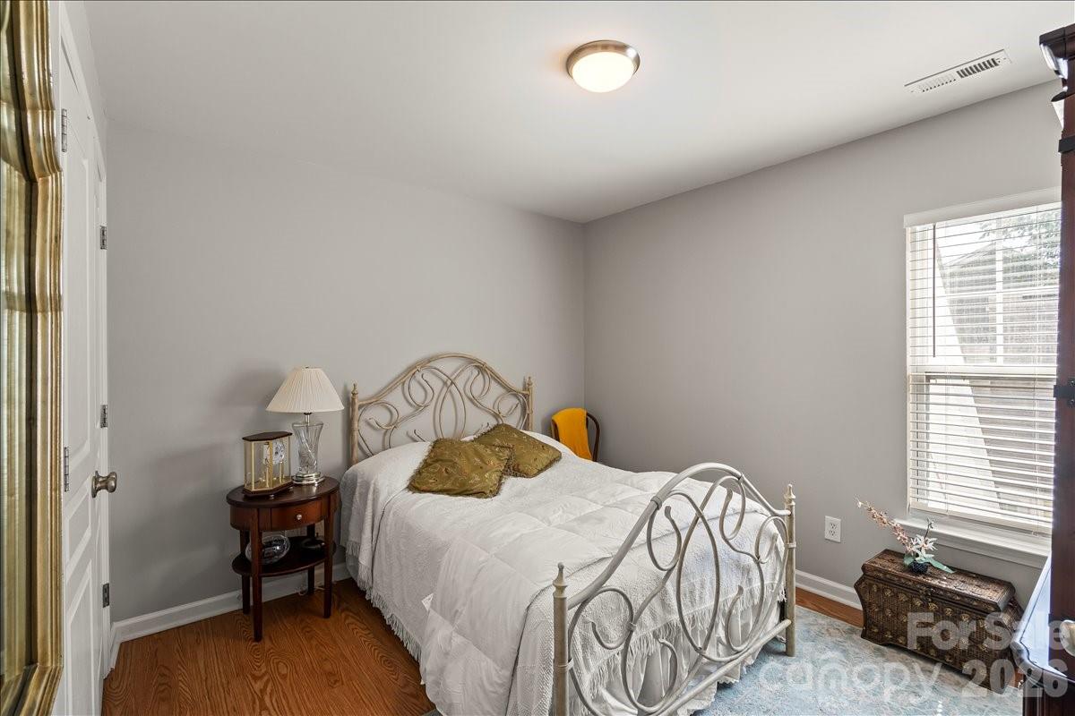 1024 Kensrowe Lane — Matthews
