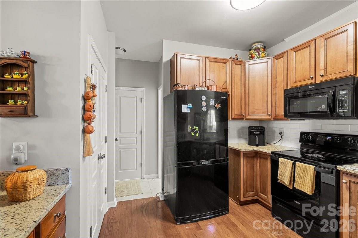 1024 Kensrowe Lane — Matthews