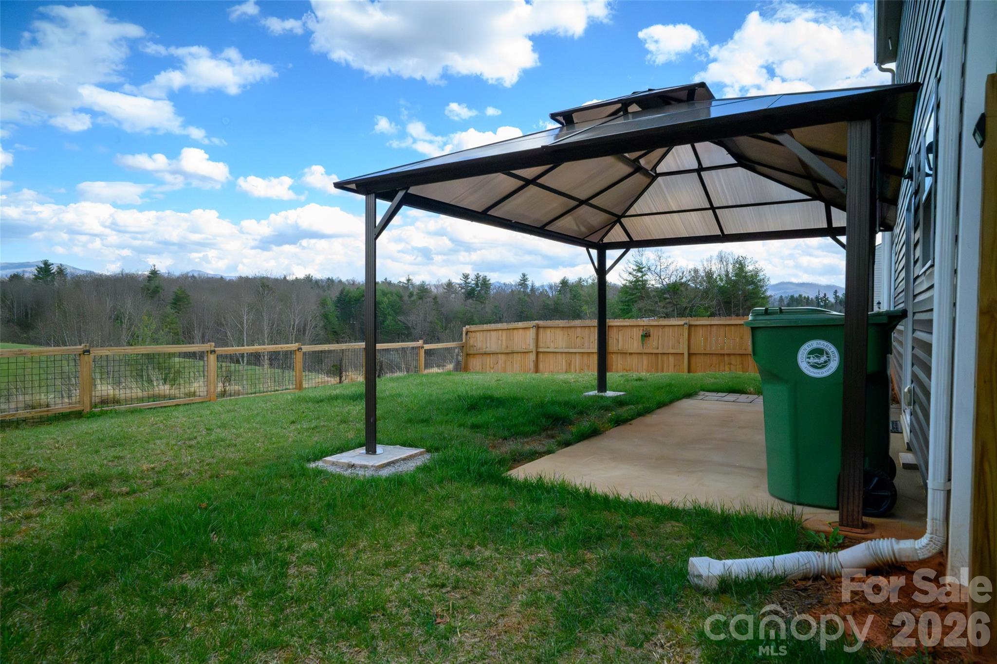 228 Ridgeview Lane — Mars Hill