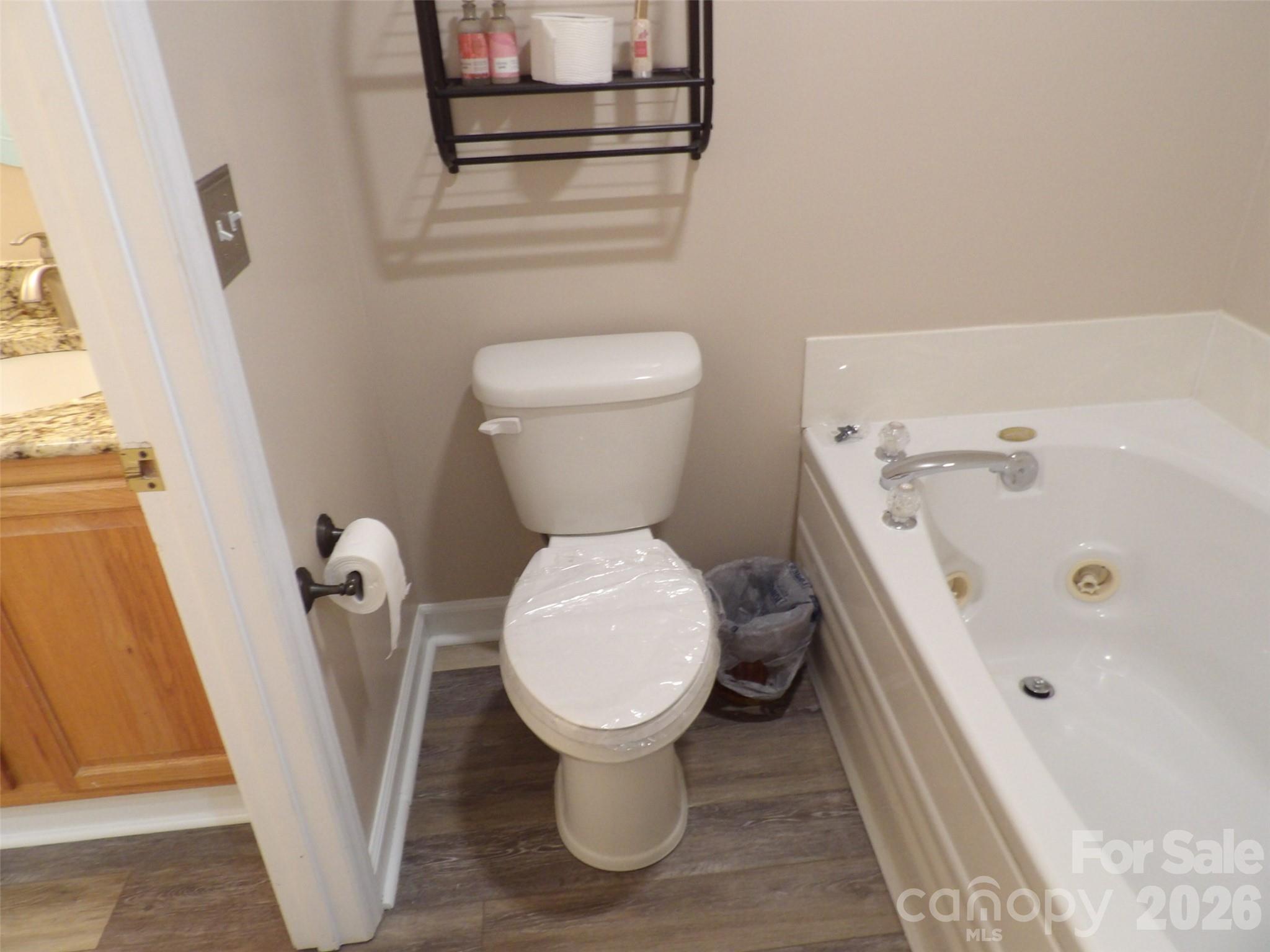 129 Walnut Avenue — Yadkinville