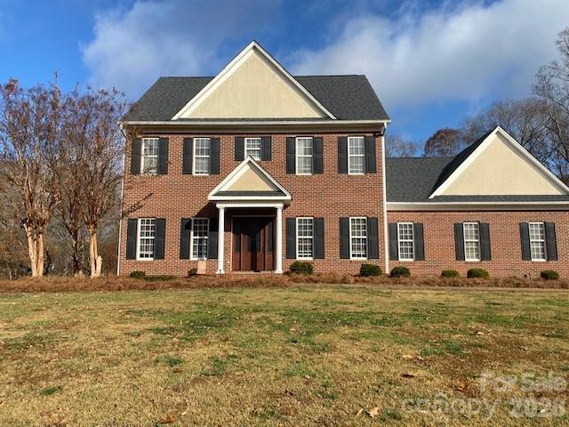 129 Walnut Avenue — Yadkinville