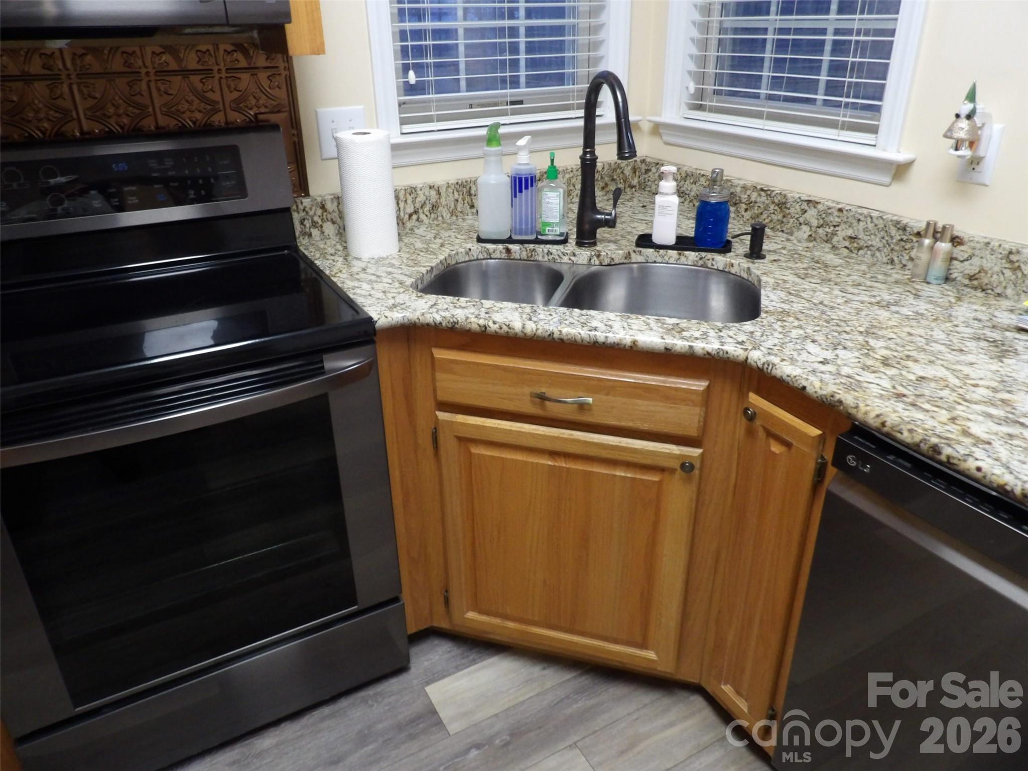129 Walnut Avenue — Yadkinville