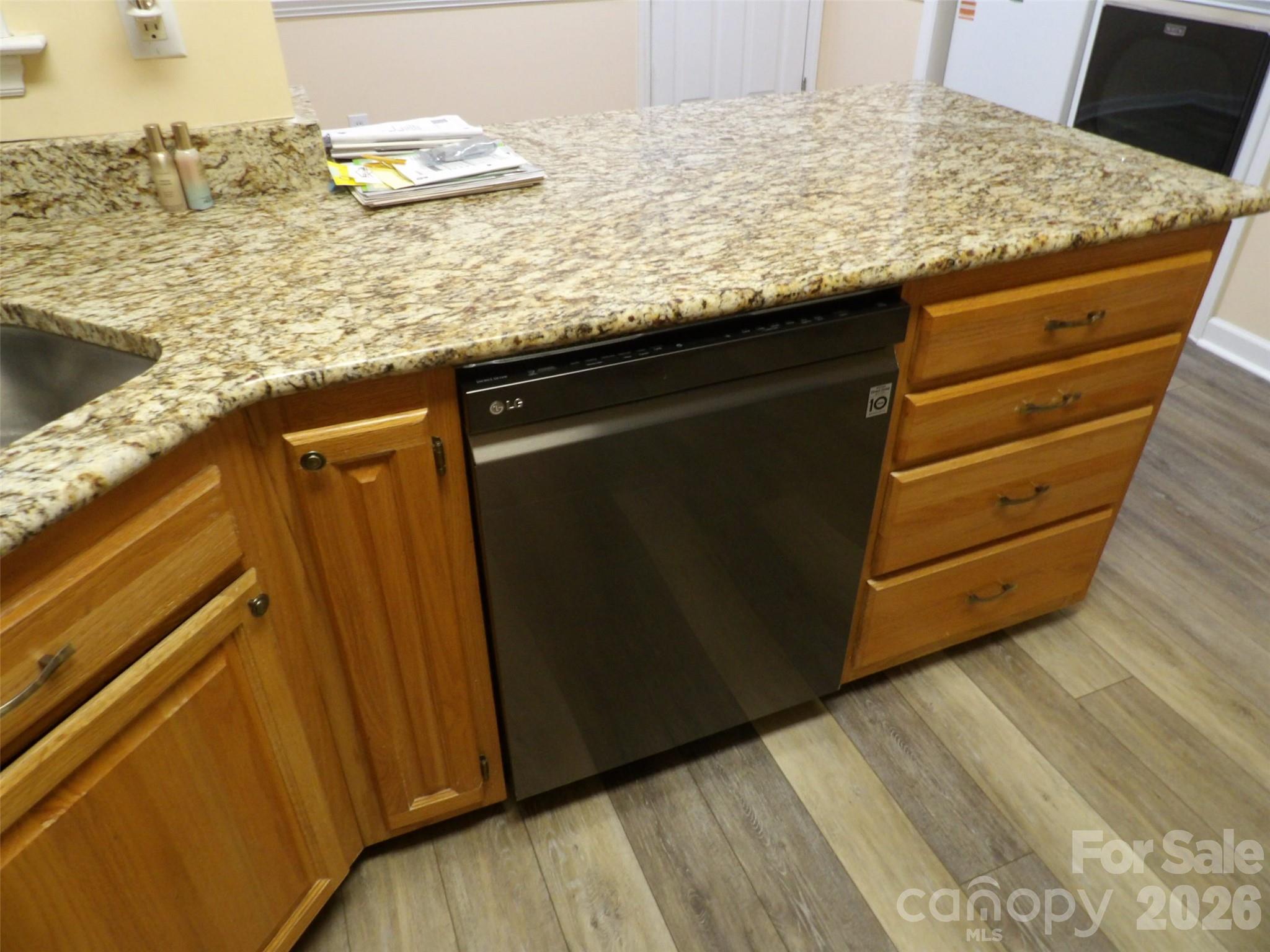 129 Walnut Avenue — Yadkinville