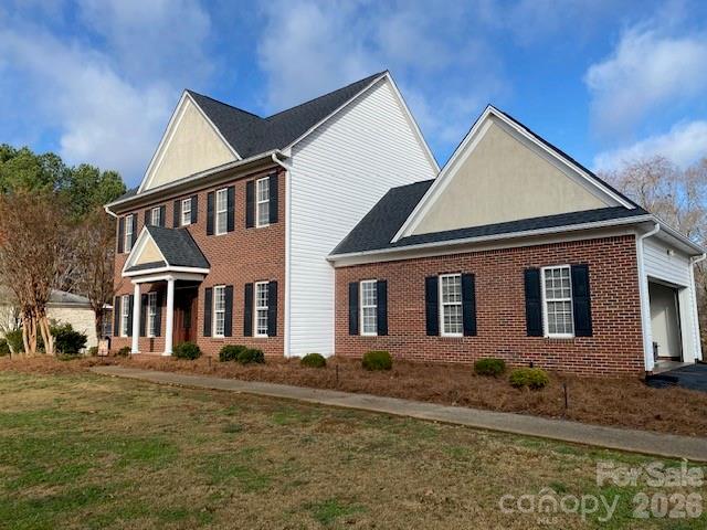 129 Walnut Avenue — Yadkinville