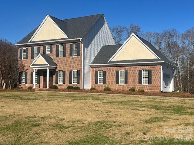 129 Walnut Avenue — Yadkinville