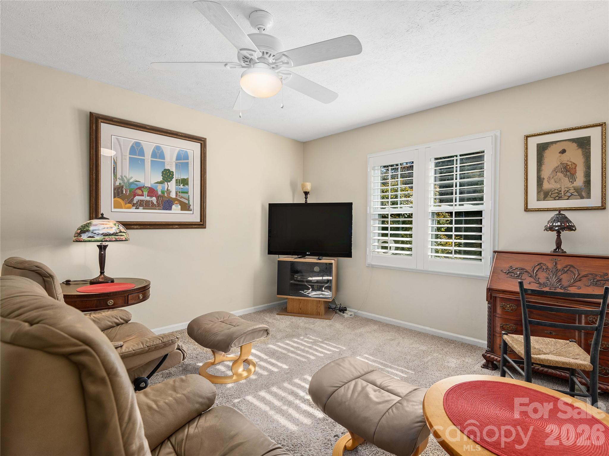 142 Twin Lakes Drive — Candler