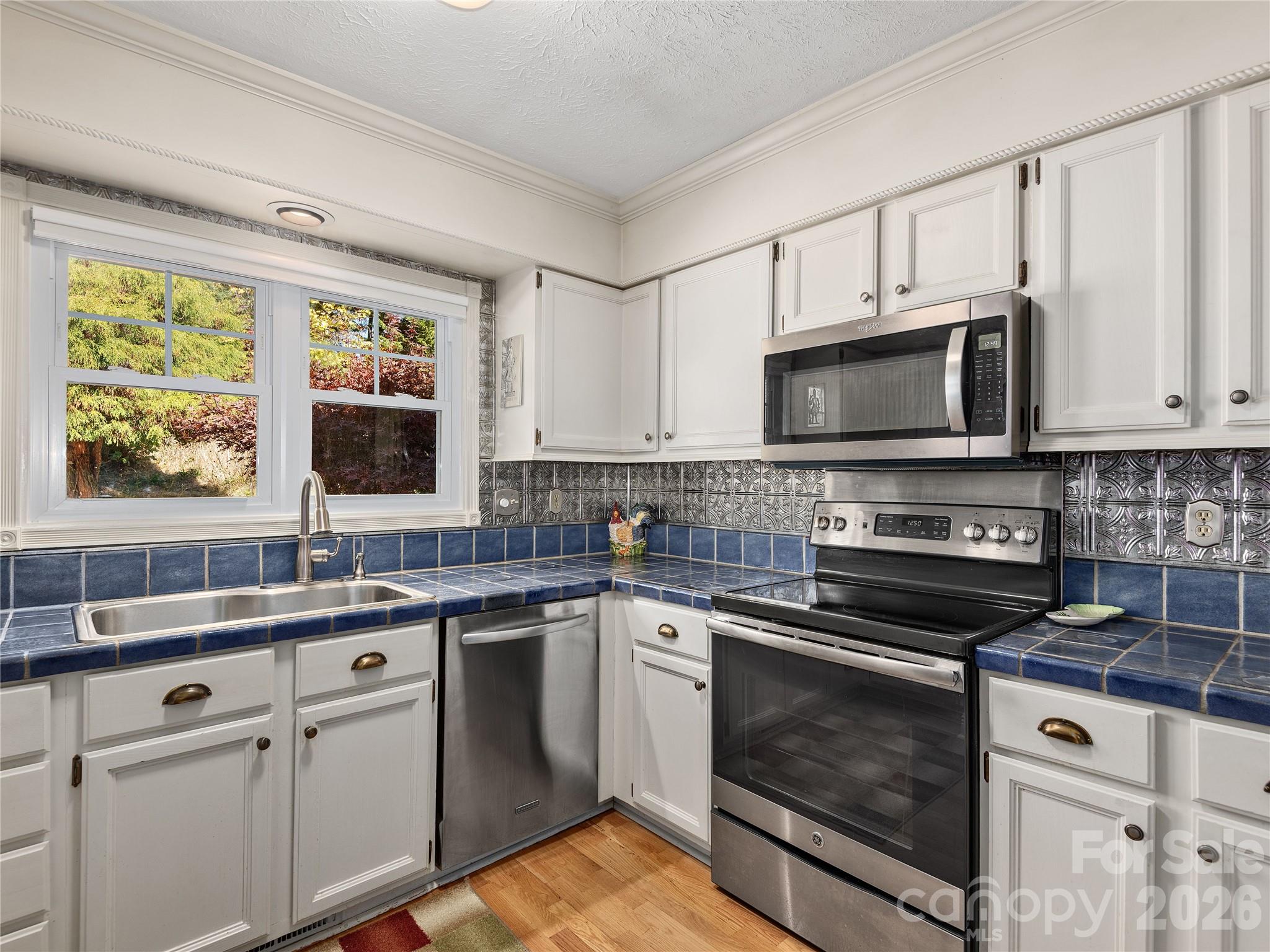 142 Twin Lakes Drive — Candler