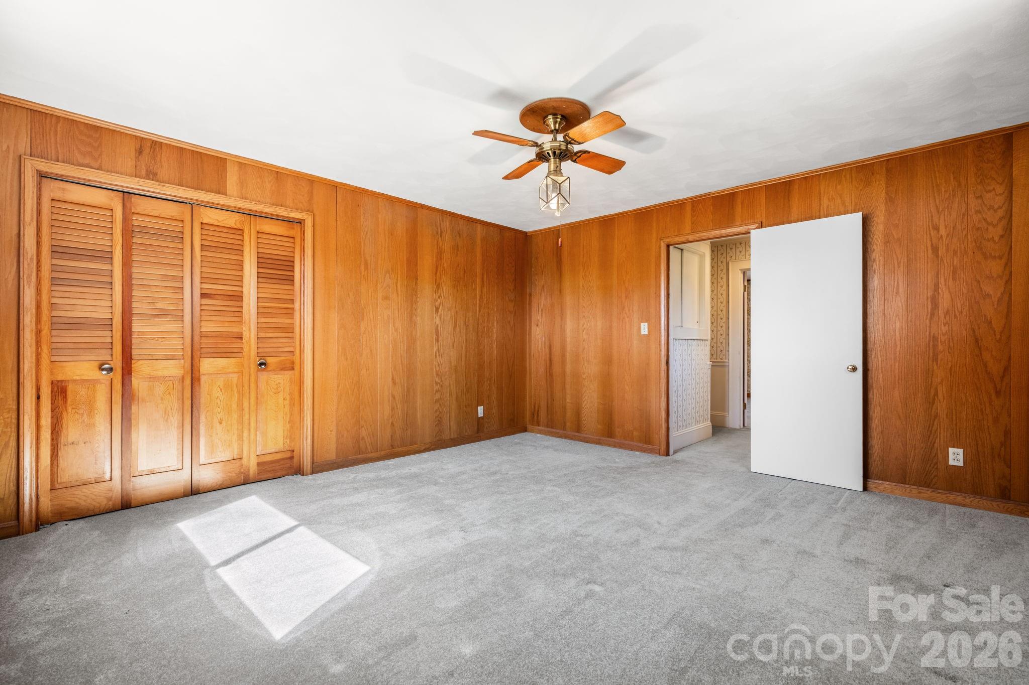 3335 25th Avenue NE — Hickory