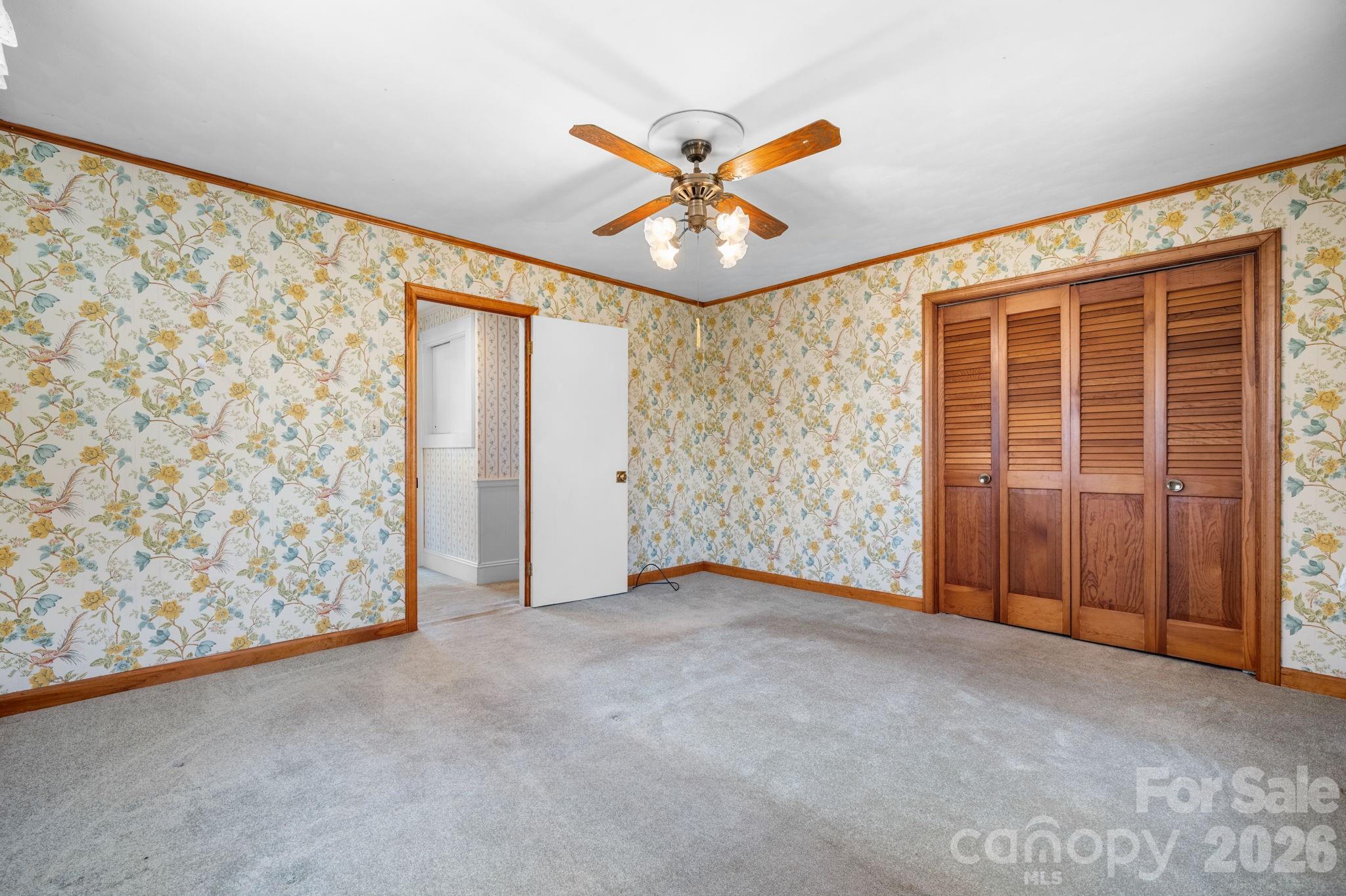 3335 25th Avenue NE — Hickory