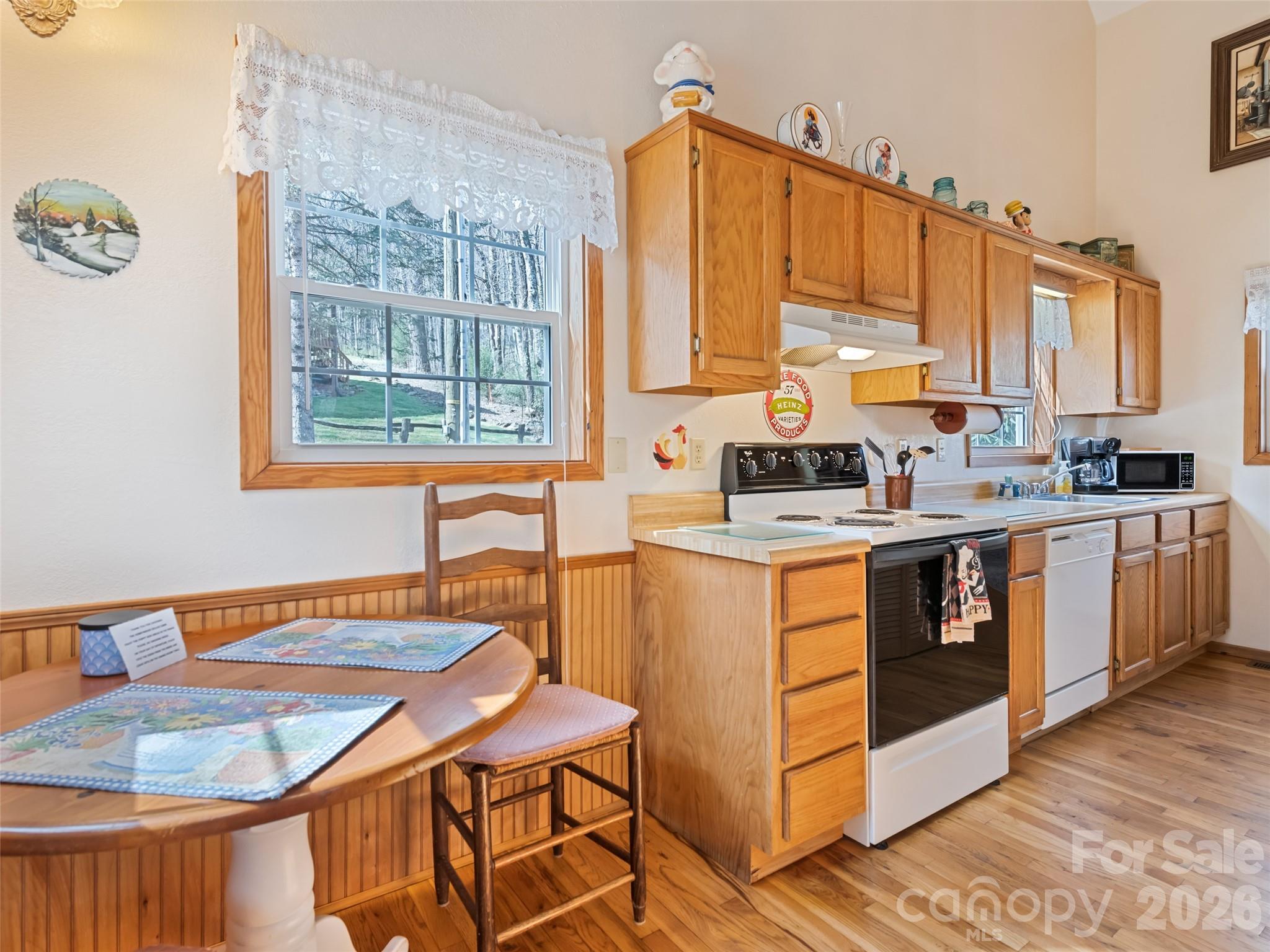 26 Stump Lane — Maggie Valley