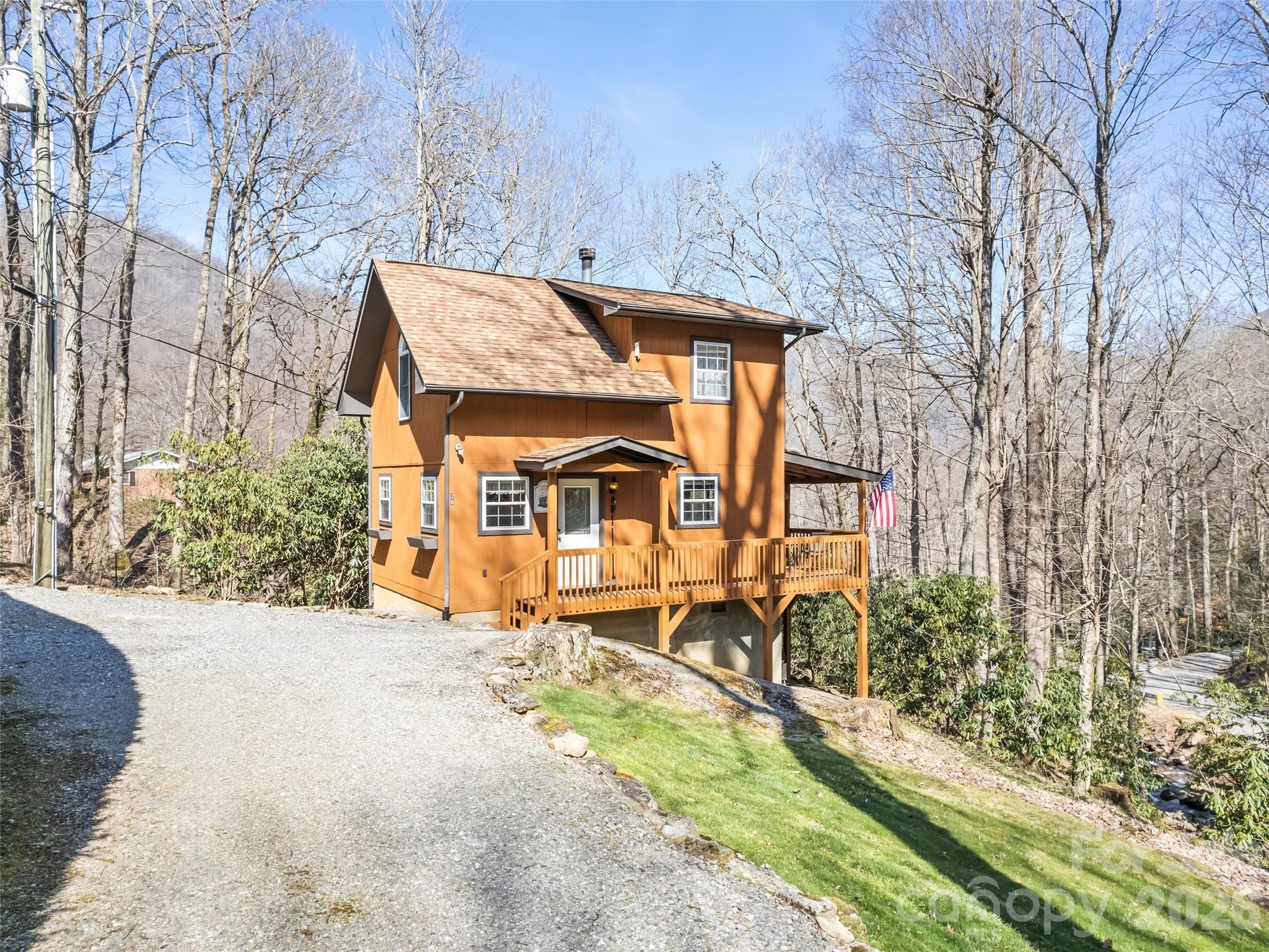 26 Stump Lane — Maggie Valley