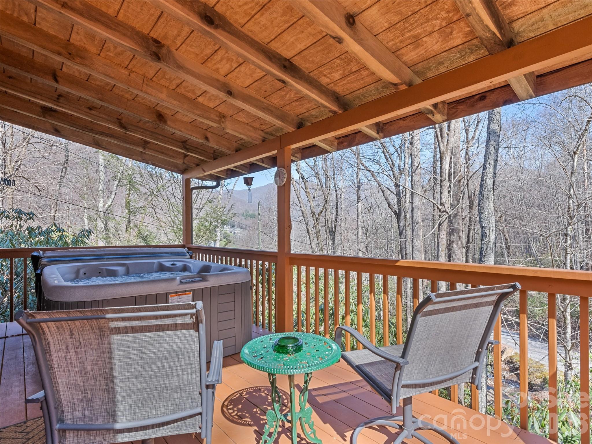 26 Stump Lane — Maggie Valley