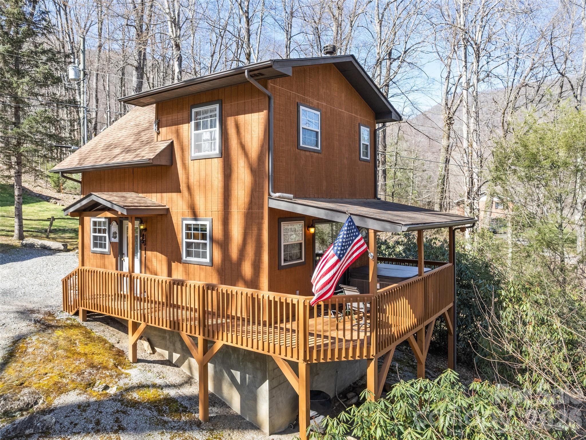 26 Stump Lane — Maggie Valley