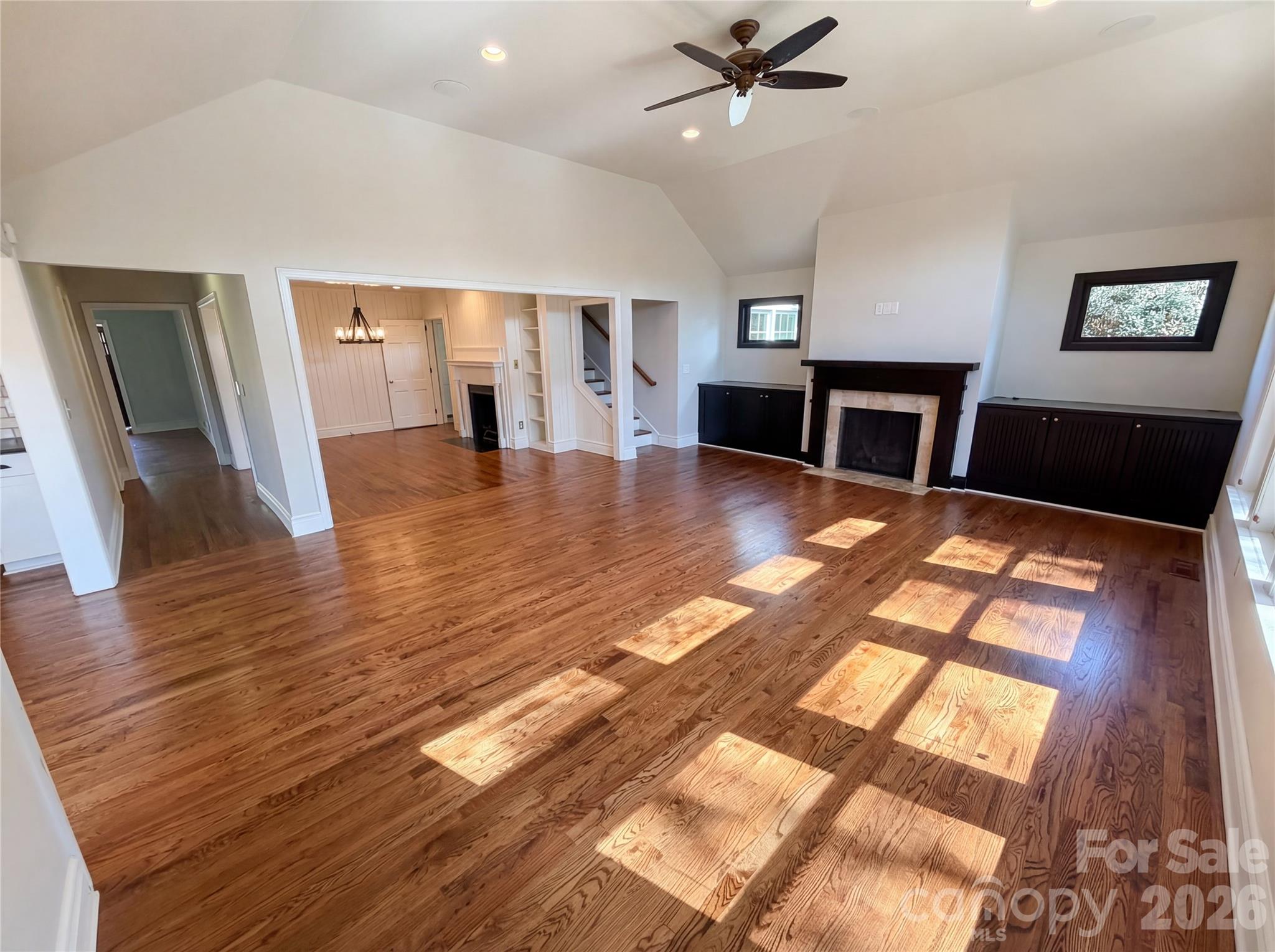 4467 Woodlark Lane — Charlotte