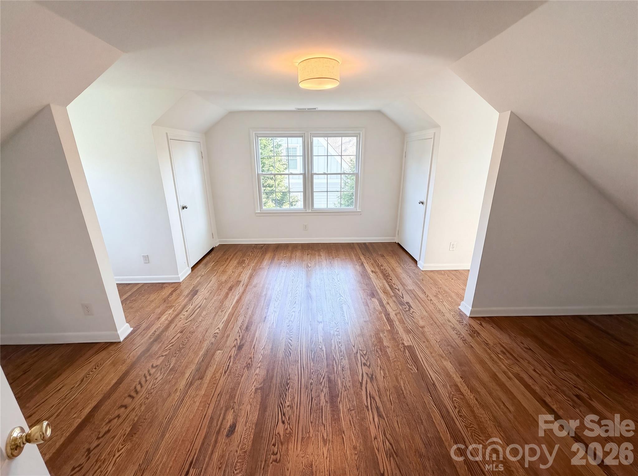 4467 Woodlark Lane — Charlotte