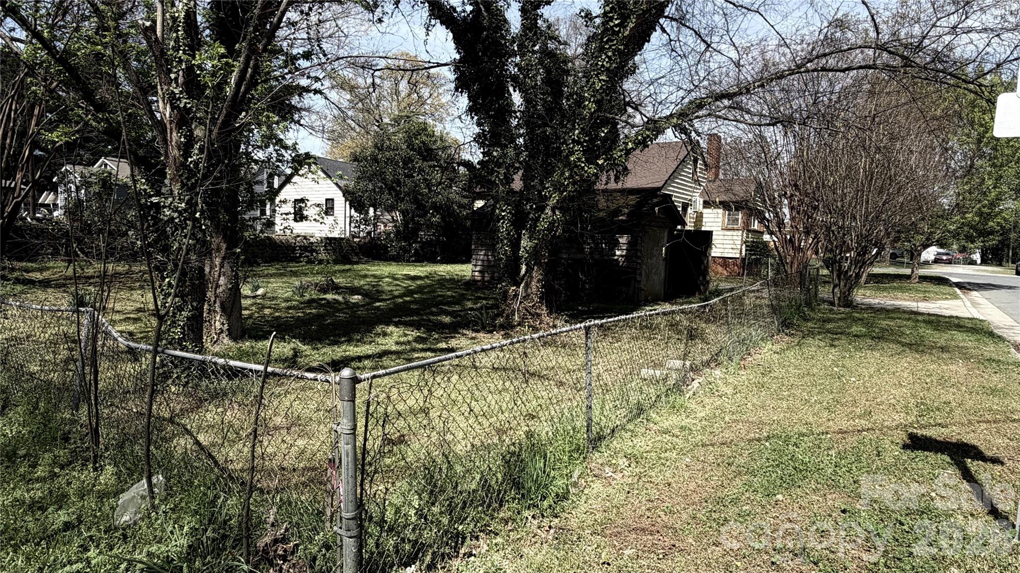 3101 Dogwood Avenue — Charlotte