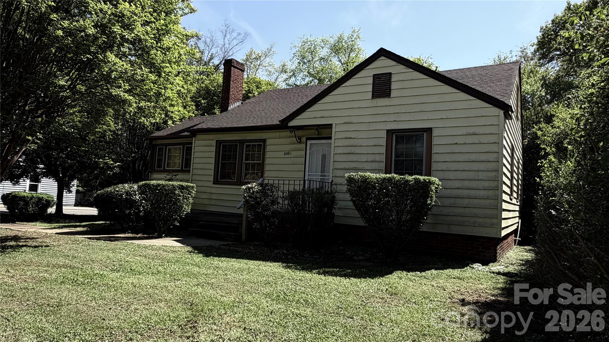 3101 Dogwood Avenue — Charlotte