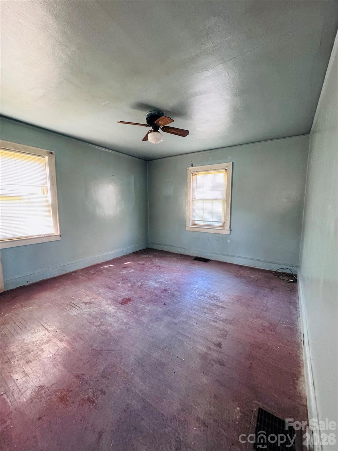 3101 Dogwood Avenue — Charlotte