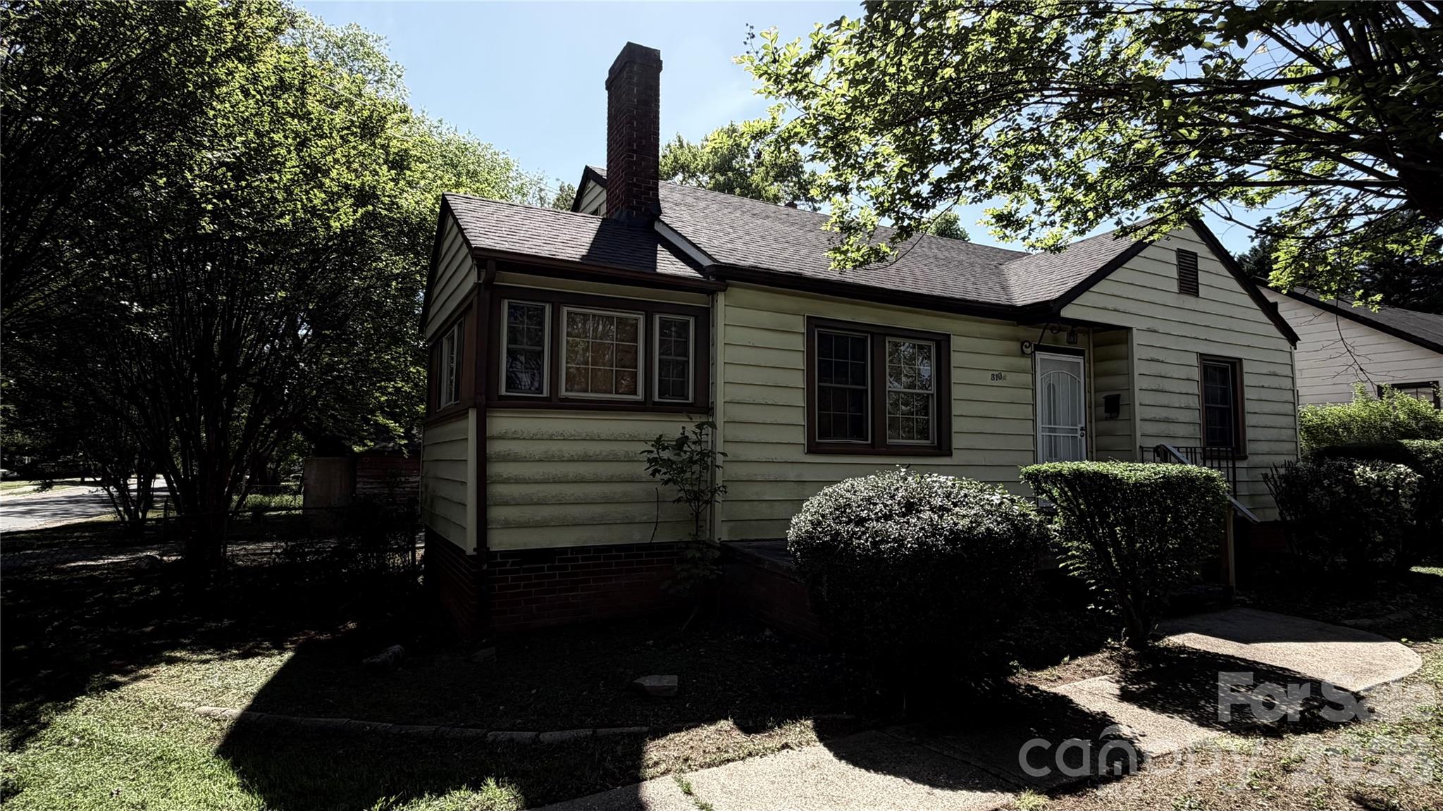 3101 Dogwood Avenue — Charlotte
