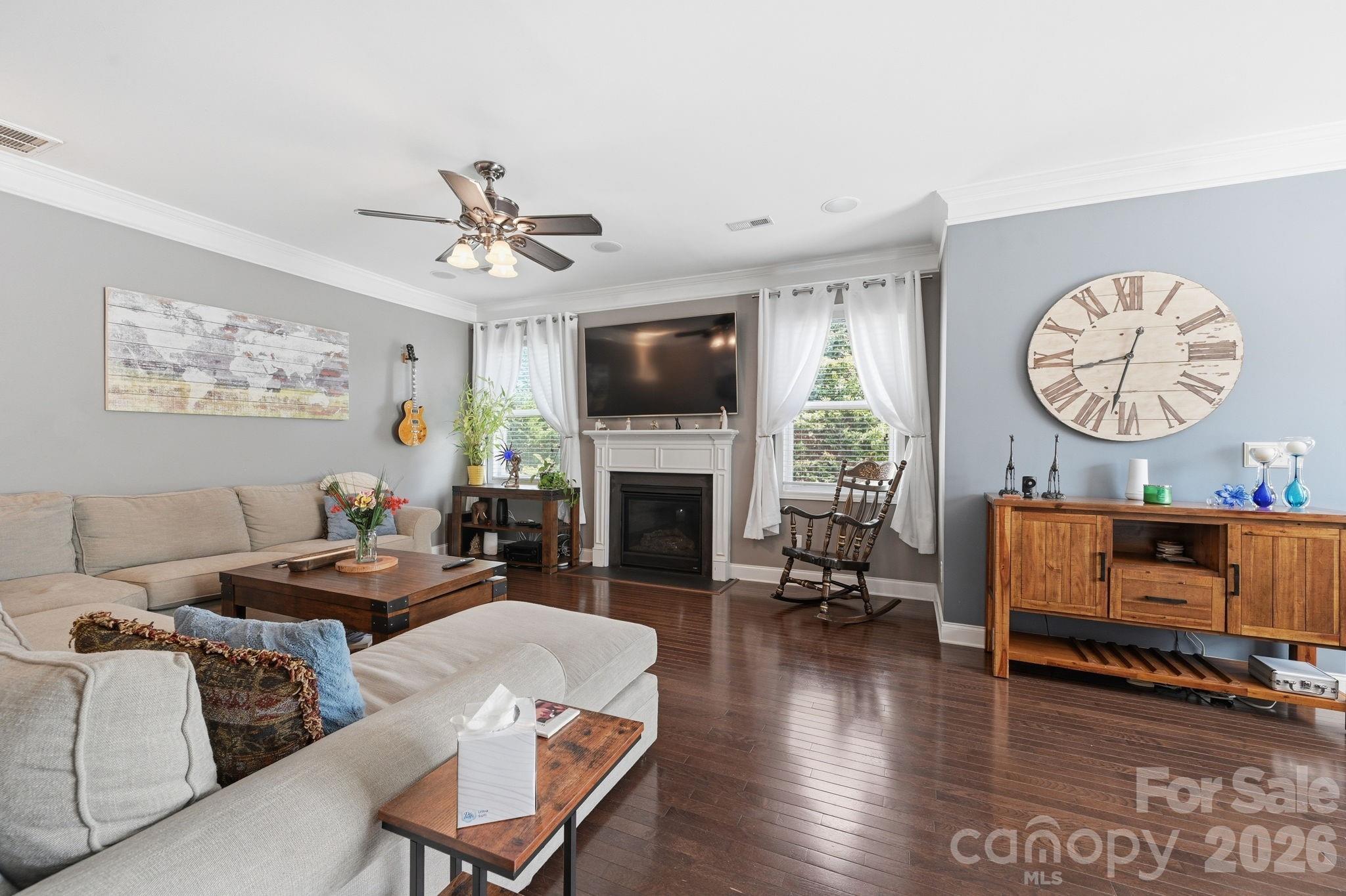 5041 El Molino Drive — Charlotte