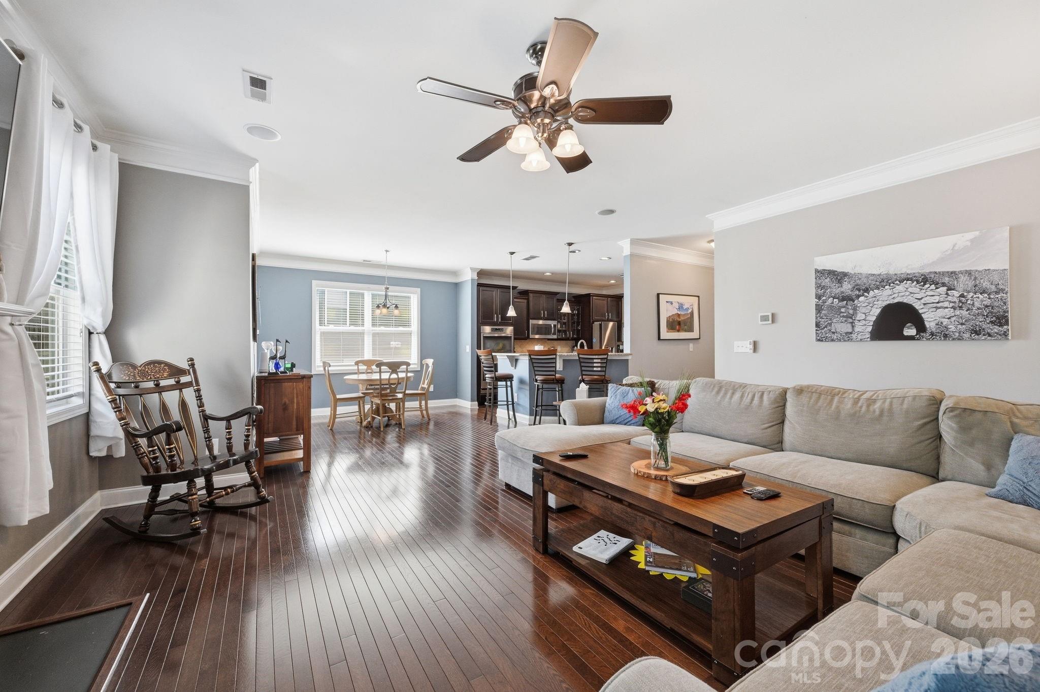 5041 El Molino Drive — Charlotte