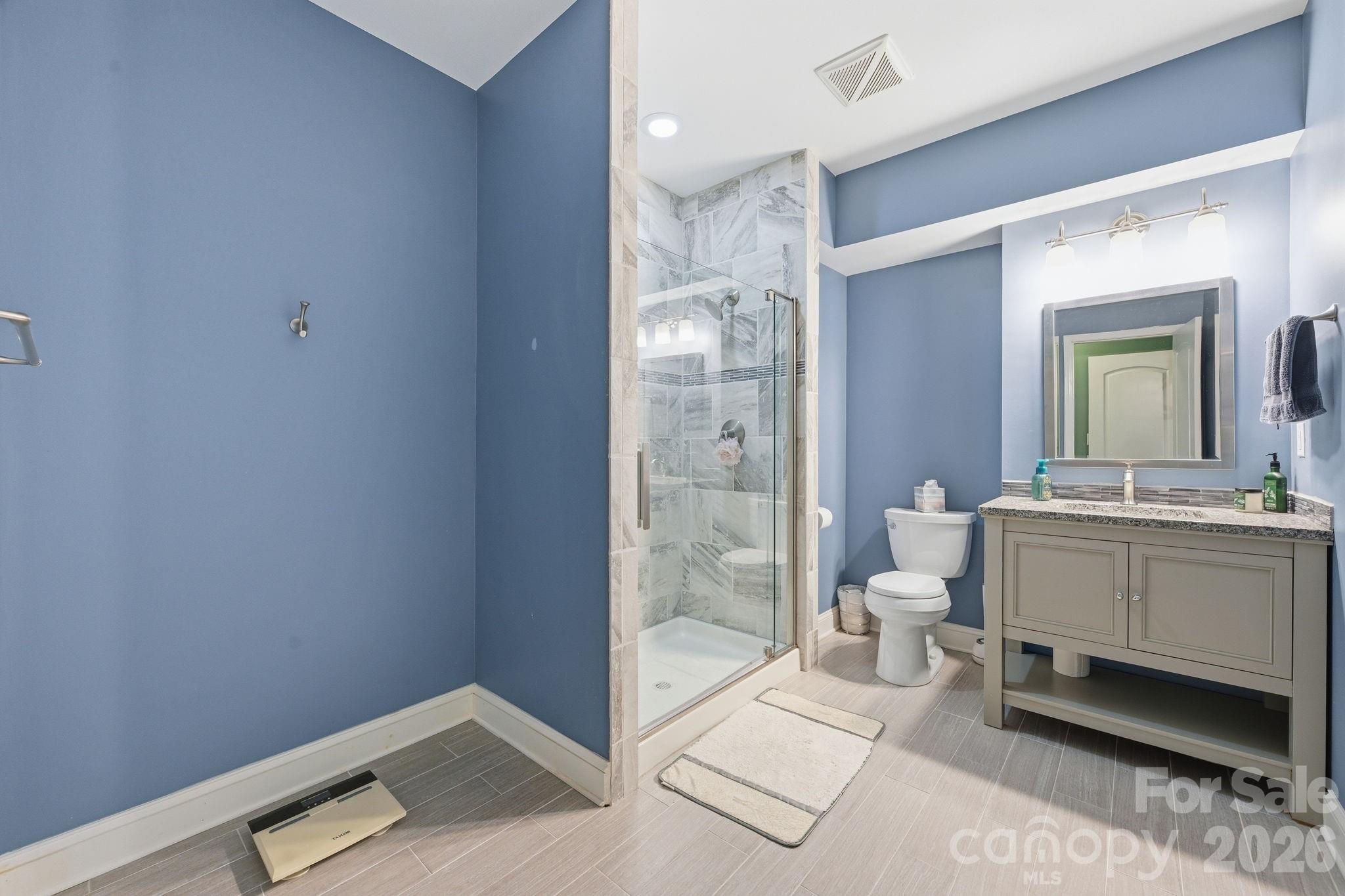 5041 El Molino Drive — Charlotte