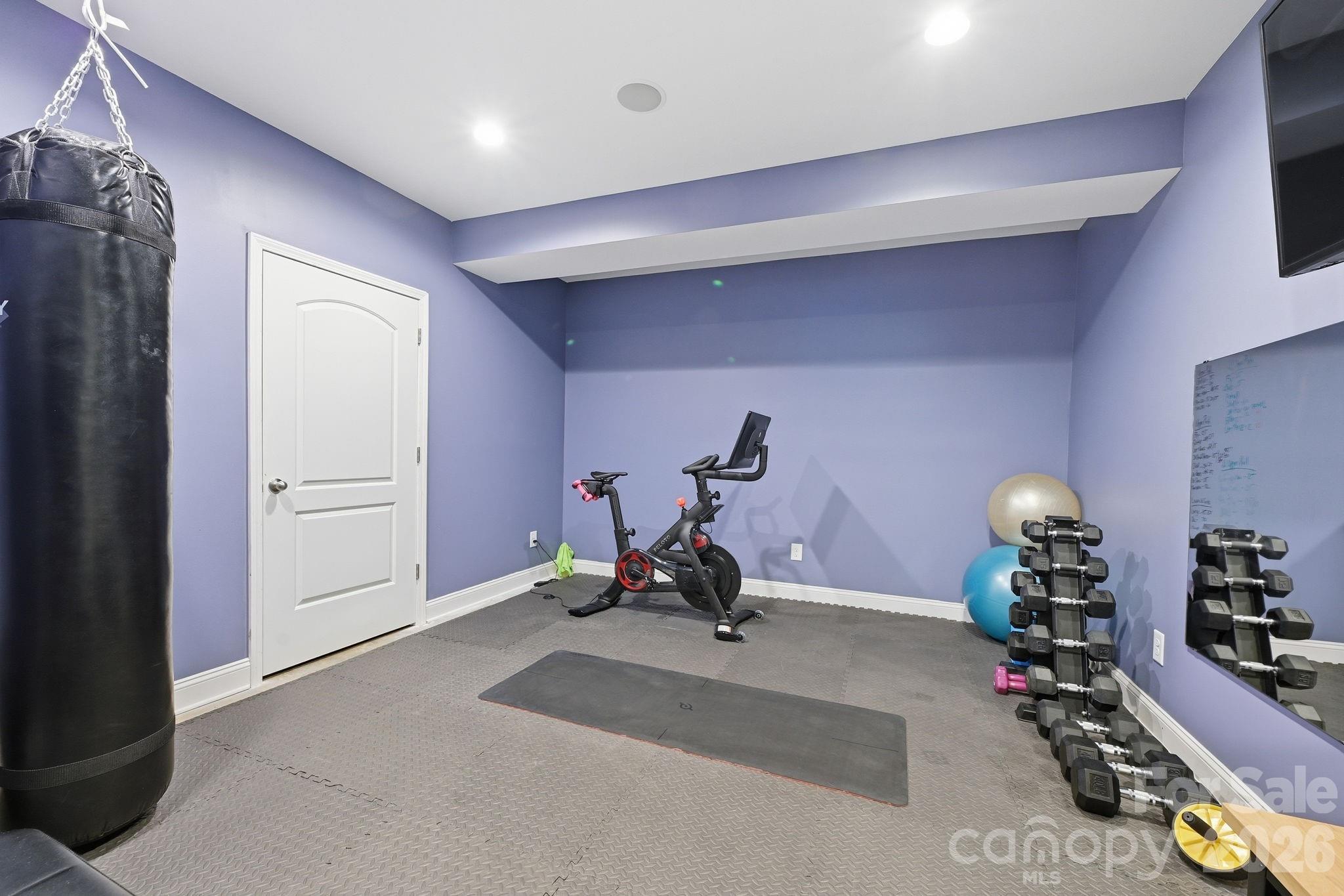 5041 El Molino Drive — Charlotte