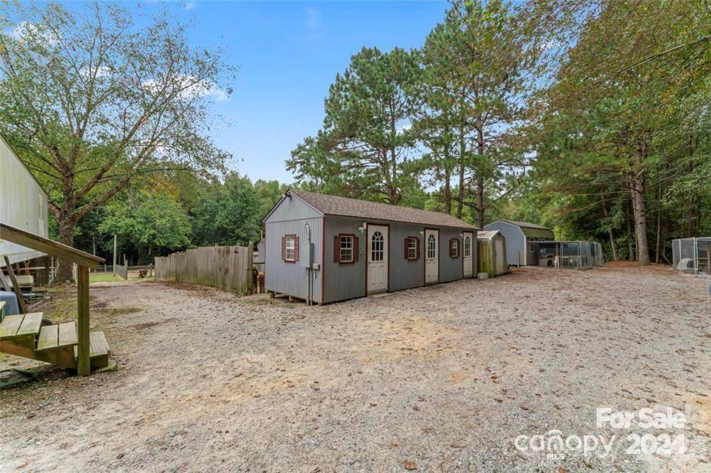 10560 Lake Royalle Road — Spring Hope
