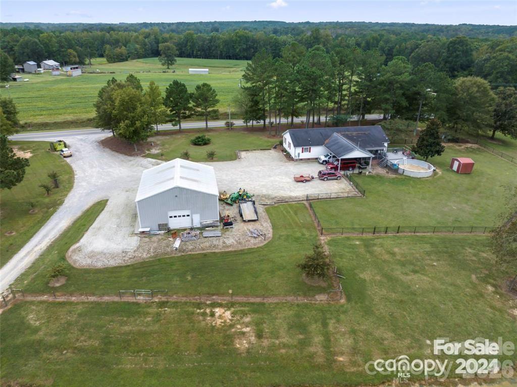 10560 Lake Royalle Road — Spring Hope