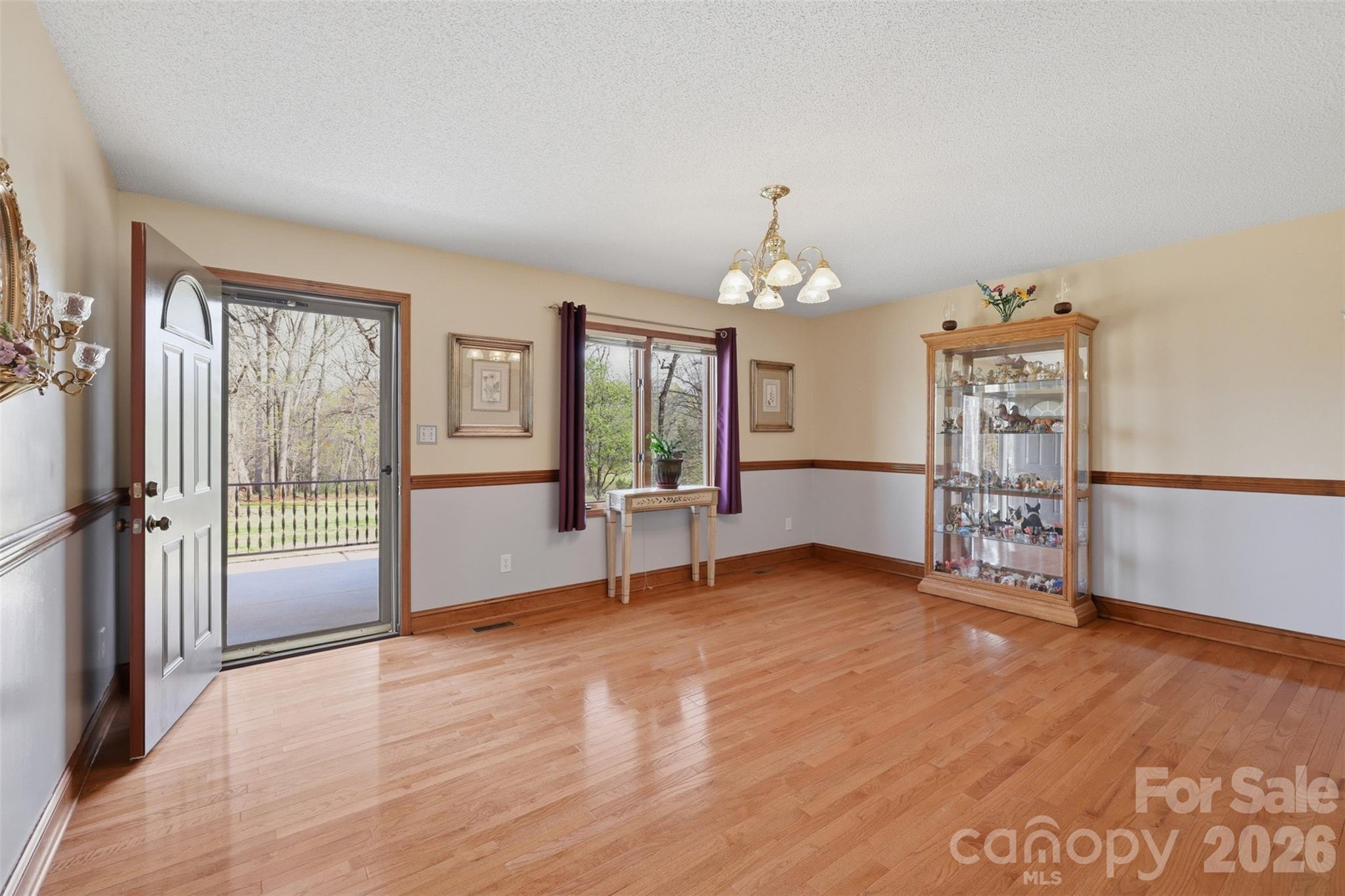 328 Davidson Court — Taylorsville