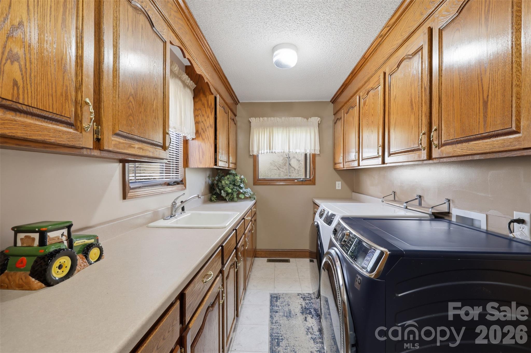 328 Davidson Court — Taylorsville
