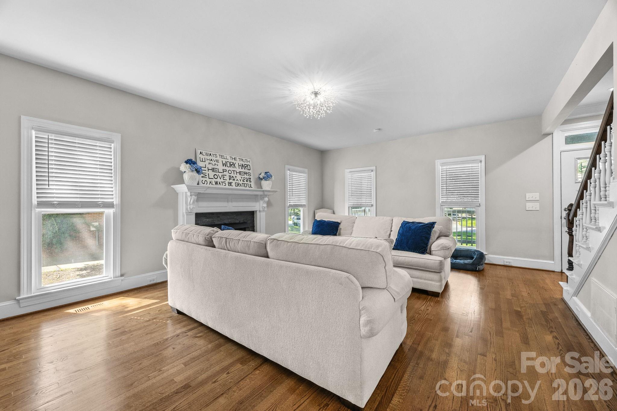 908 Woodhurst Drive — Wesley Chapel