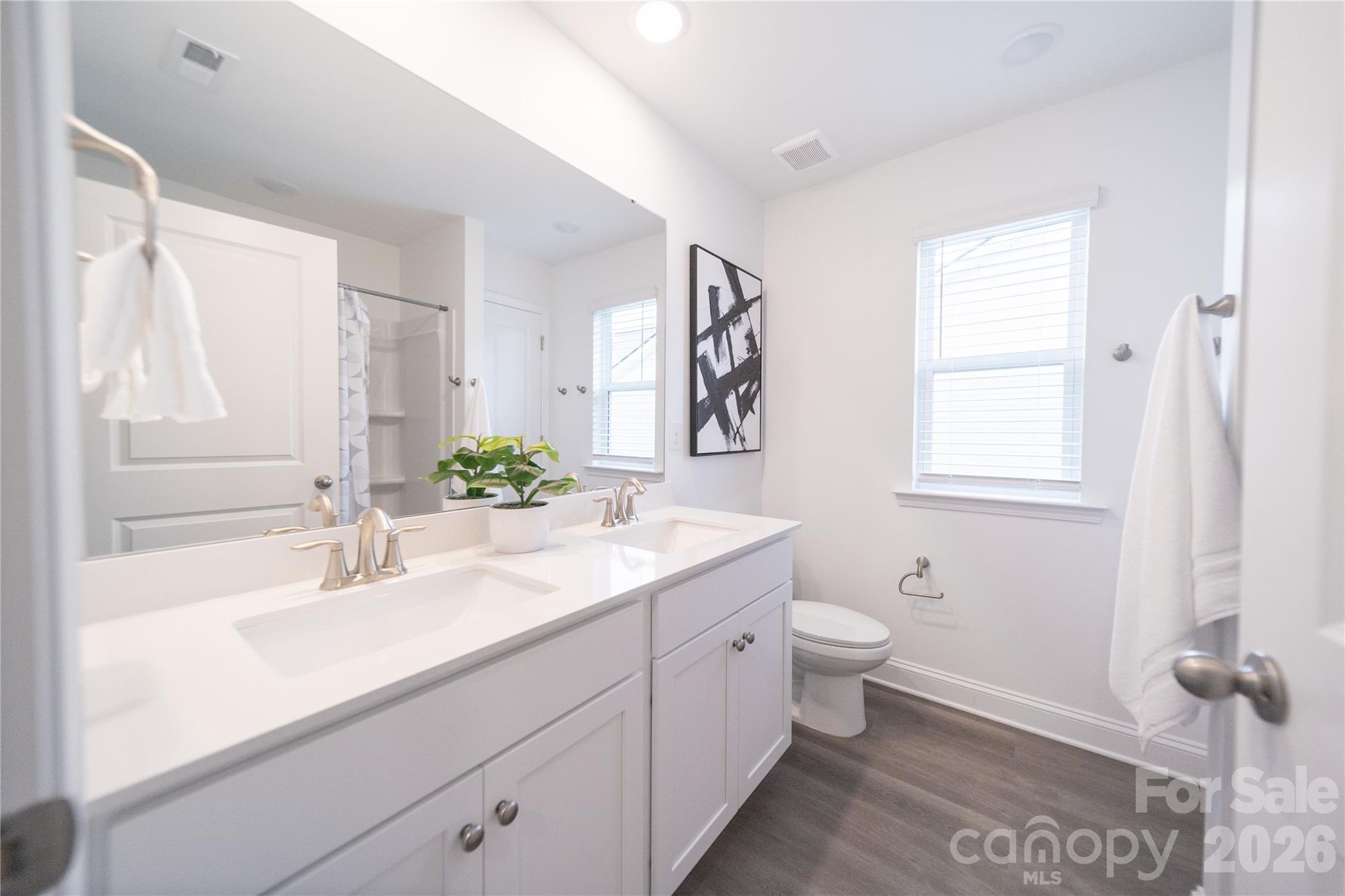 4986 Twin River Drive — Denver