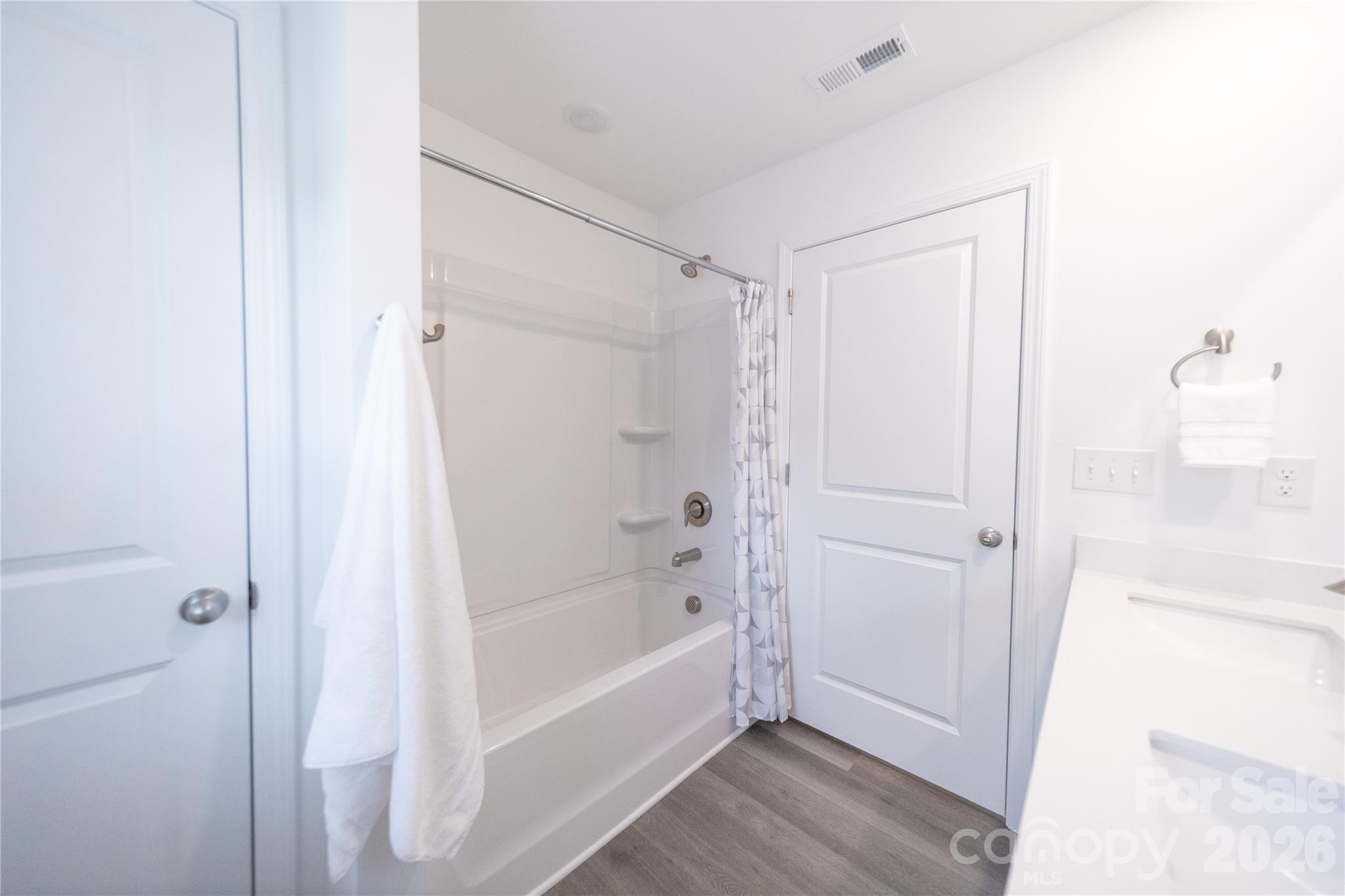 4986 Twin River Drive — Denver